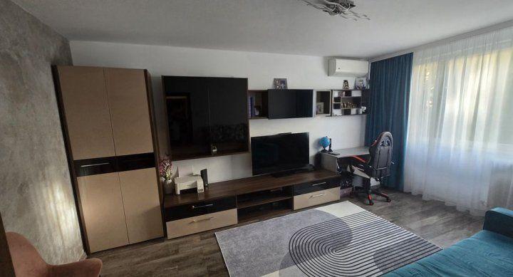 Vand apartament cu 2 camere pe Valea Oltului la 8 minute de metrou - 1