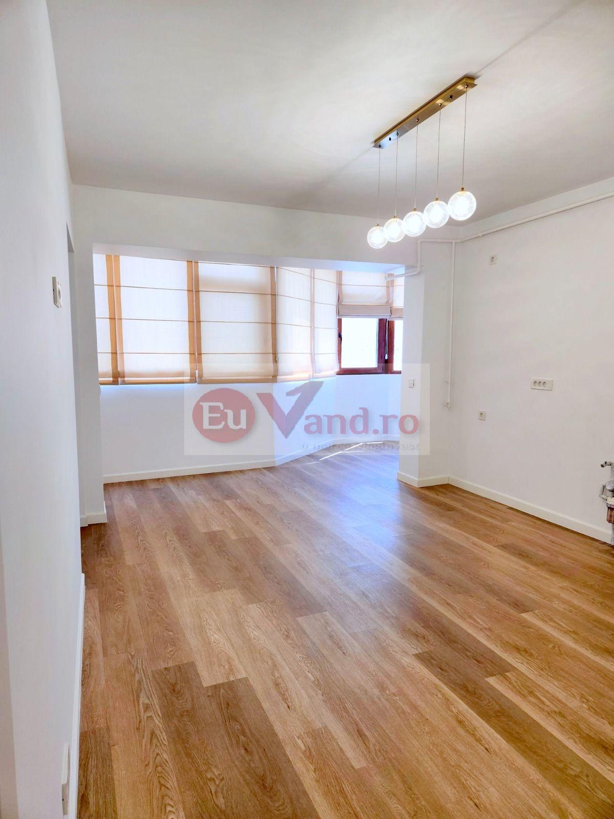 De vanzare apart. 3 camere Faleza , vedere Dunare, 78 mp, renovat premium - 13