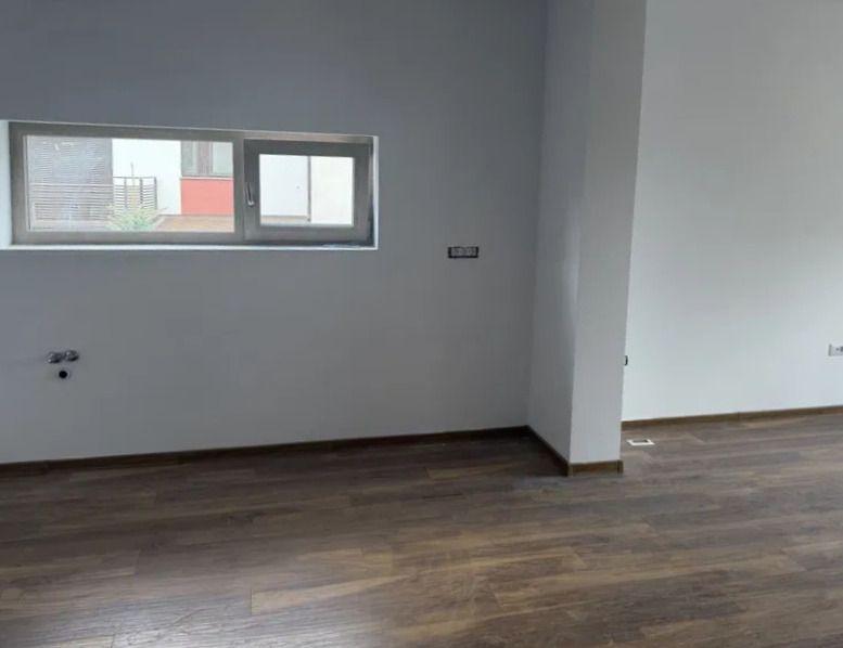Aici cumperi și liniștea nu doar cei 48 MP zona Coresi - 3