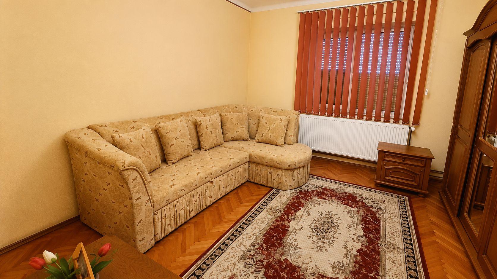 Casă individuală, teren generos de 1.348mp, poziție centrală, Giarmata - 5