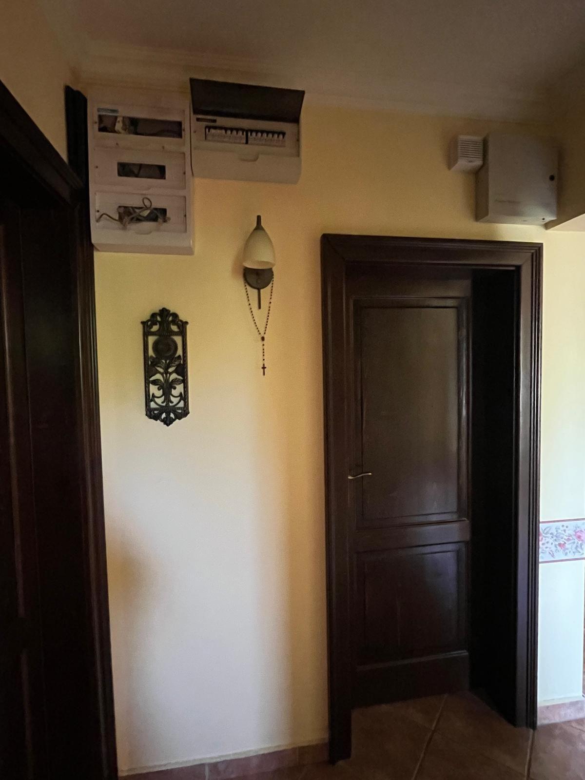 Casă elegantă, spațioasă, ideală pentru familie – Sanmihaiu Roman - 3