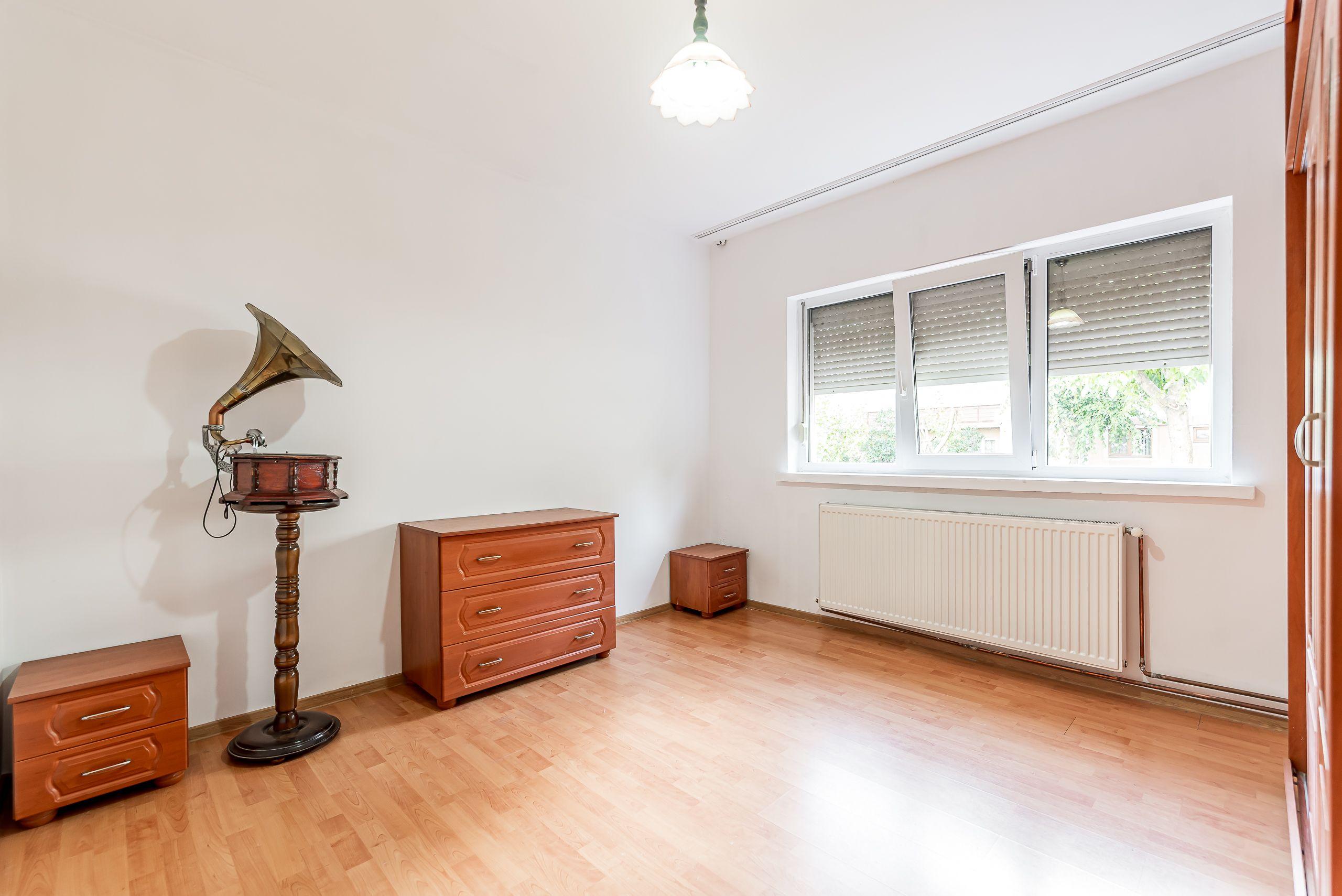 Apartament 4 camere la parter, acces direct din stradă in Micalaca - 5