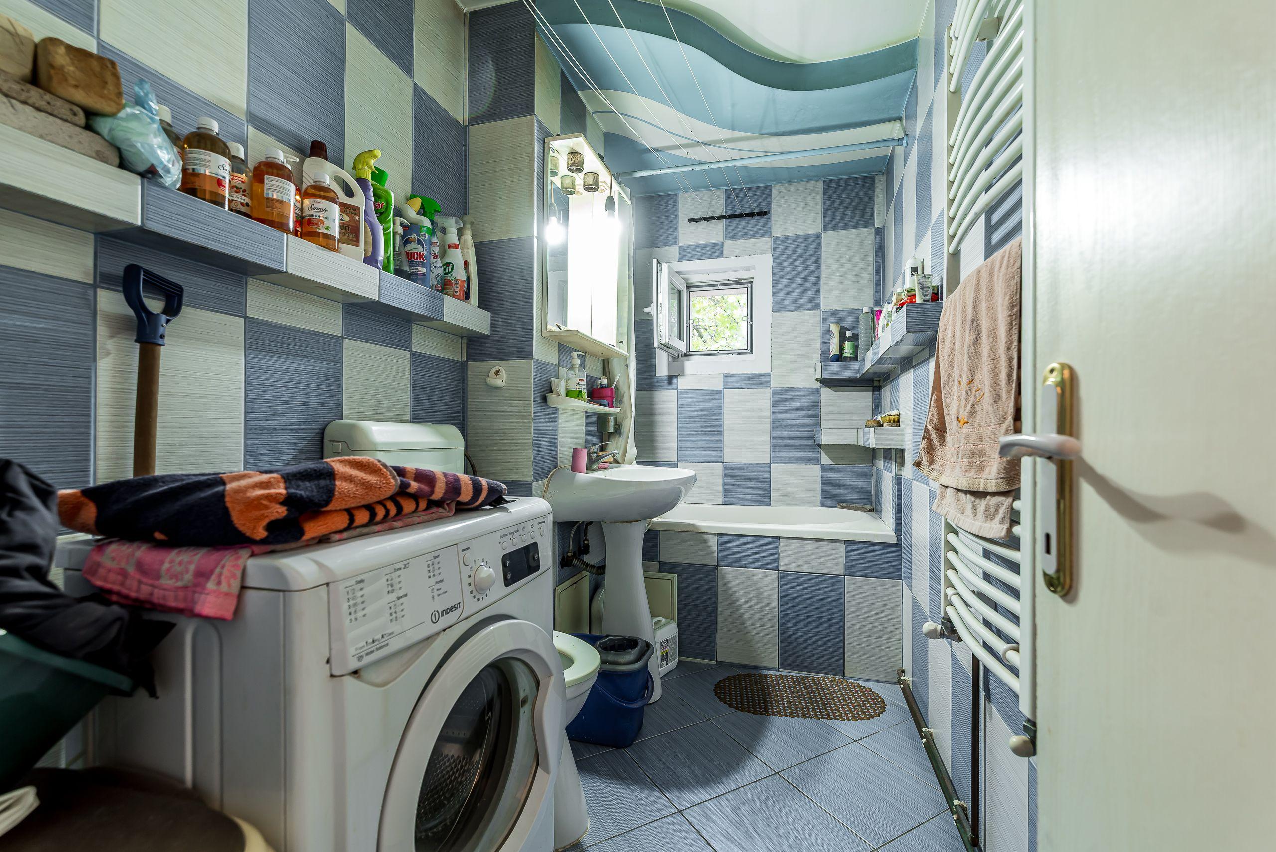Apartament cu 3 camere decomandat la parter in Confectii Comision 0% - 10
