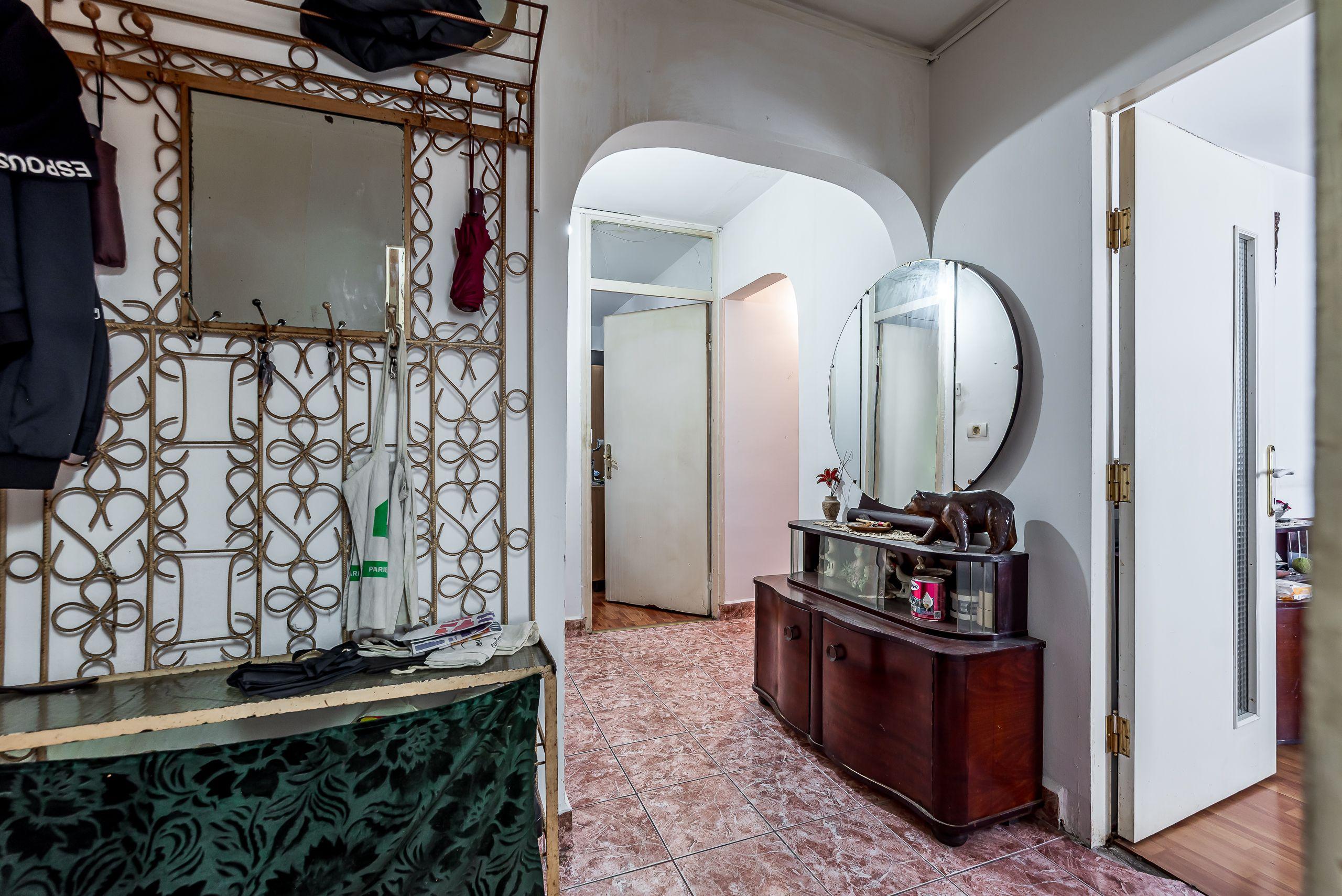 Apartament cu 3 camere decomandat la parter in Confectii Comision 0% - 9