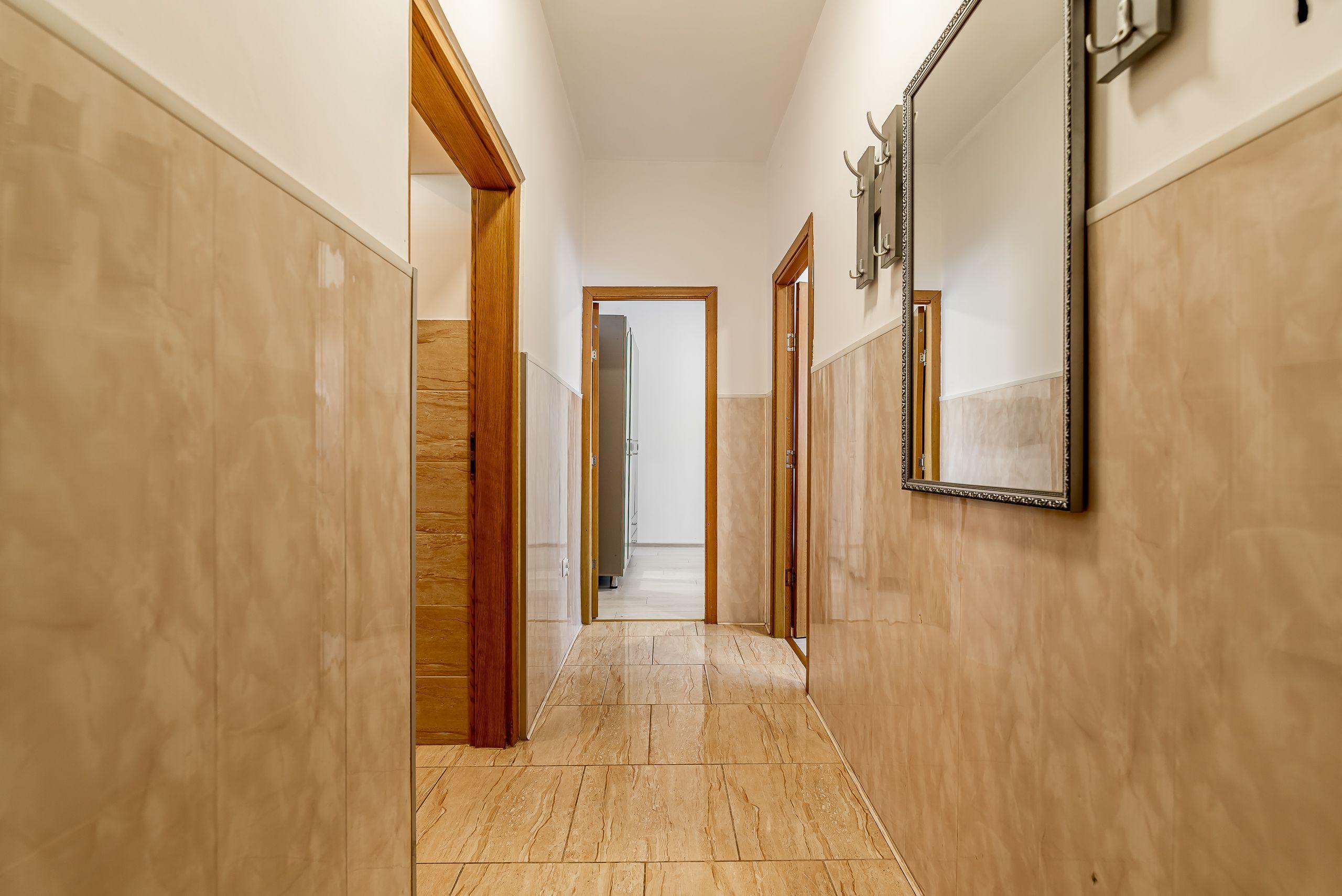 Apartament la cheie cu 2 camere la casa in Parneava Comision 0% - 13
