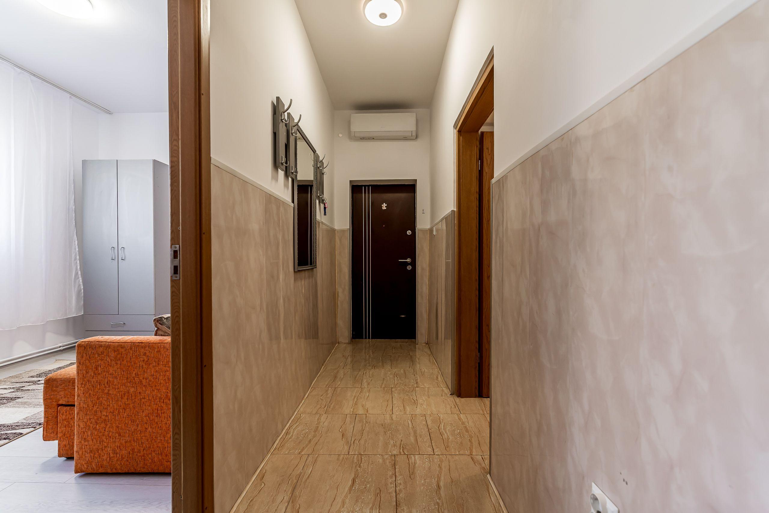 Apartament la cheie cu 2 camere la casa in Parneava Comision 0% - 12