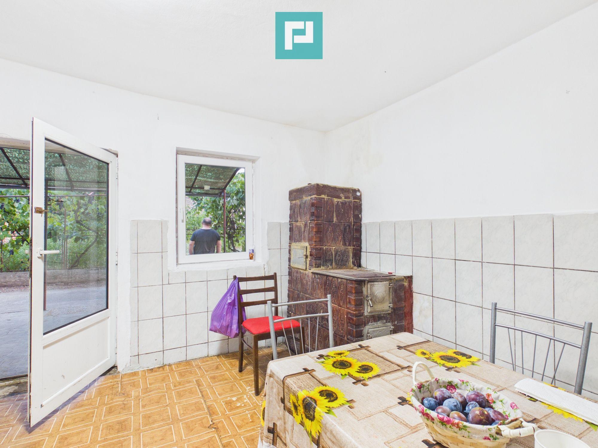 Casă 2 corpuri și 4 camere teren 1440 mp în Macea - 3