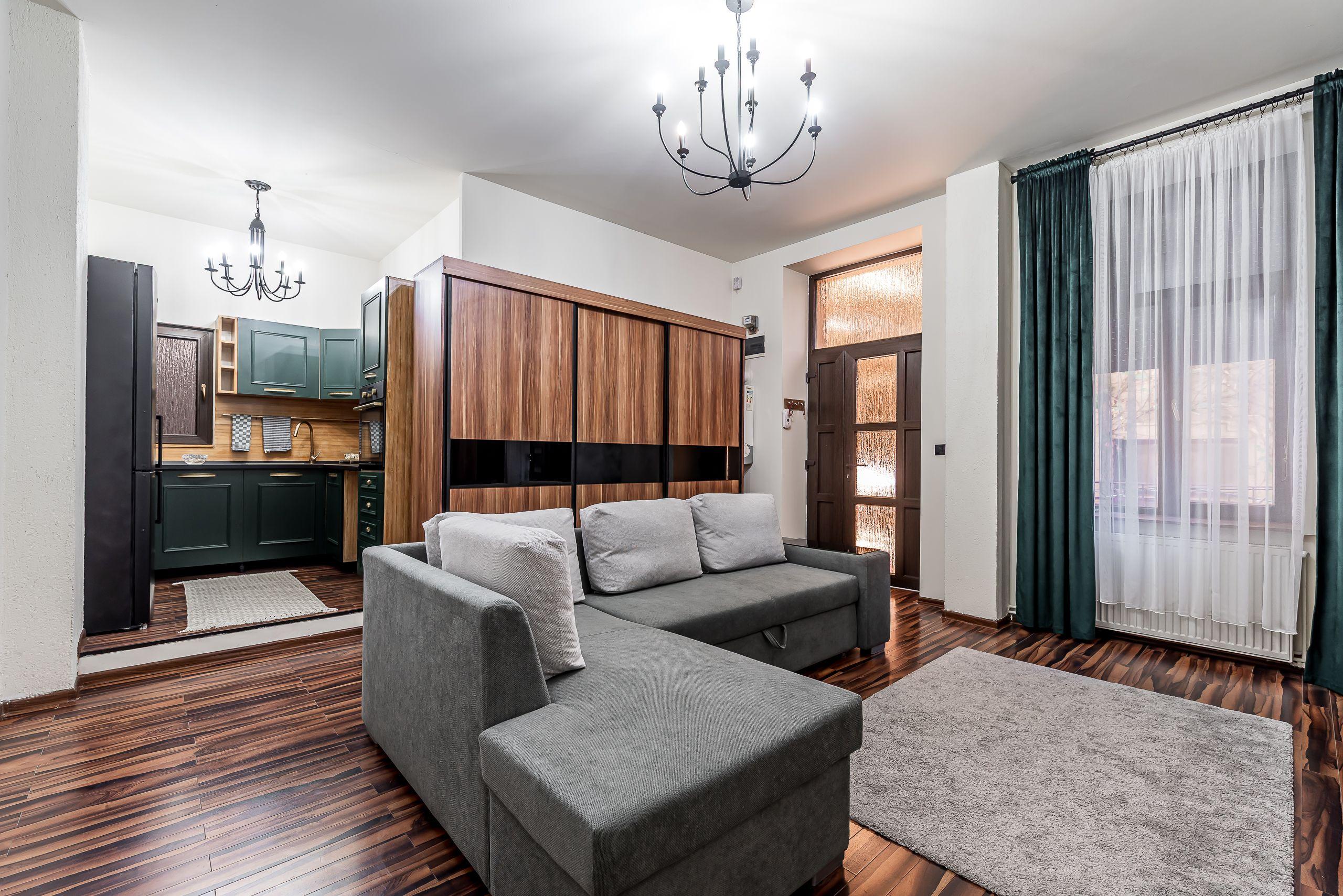 APARTAMENT ULTRACENTRAL | STR. UNIRII | MONUMENT ISTORIC - COMISION 0 - 1