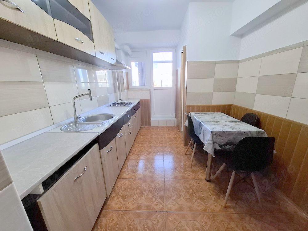 De inchiriat apartament cu 2 camere, zona Spitalul judetean, et. 2, 450 E - 3
