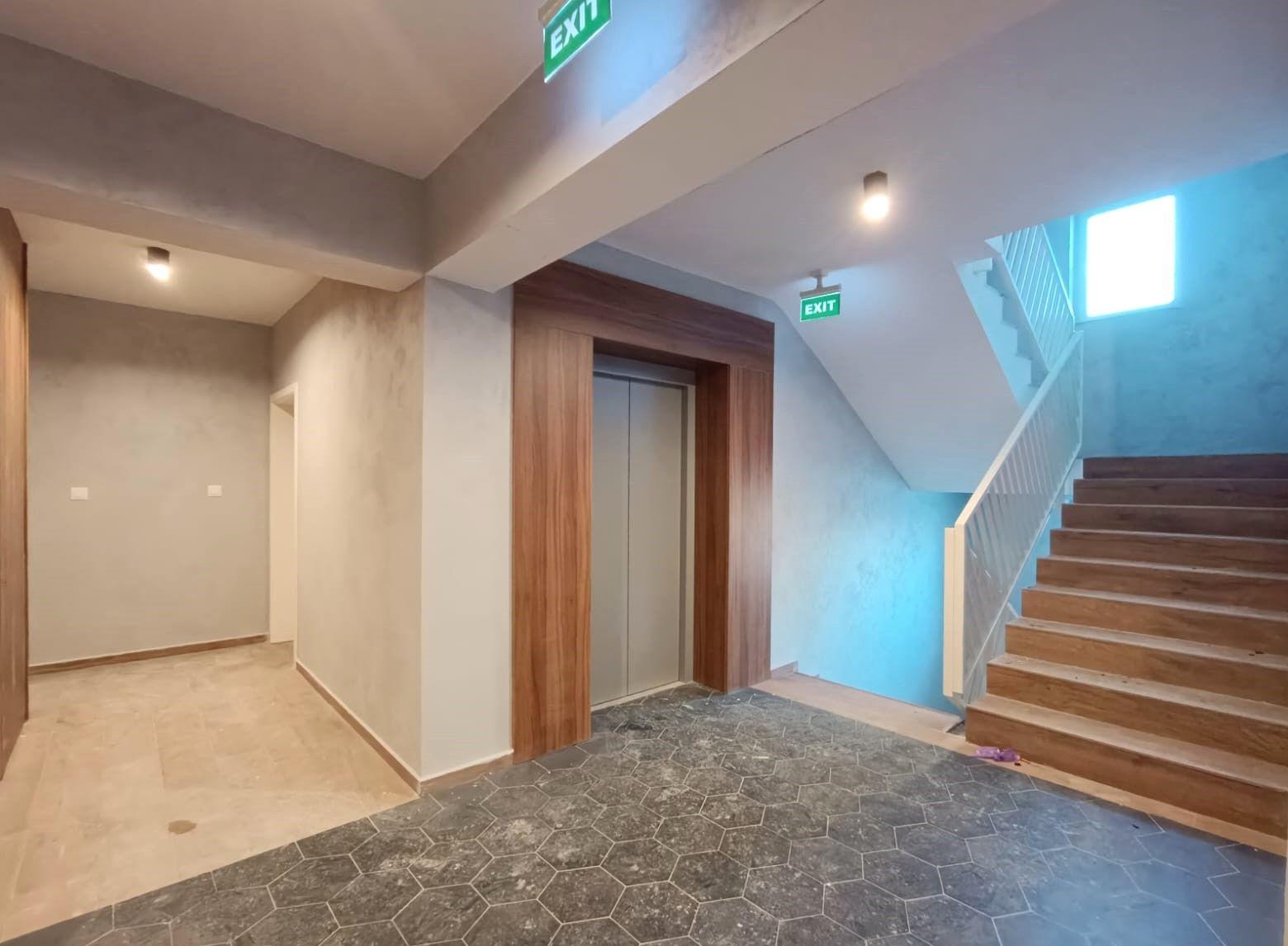 2 camere mobilat cu balcon generos de 9 mp boxă și parcare subterană - 9