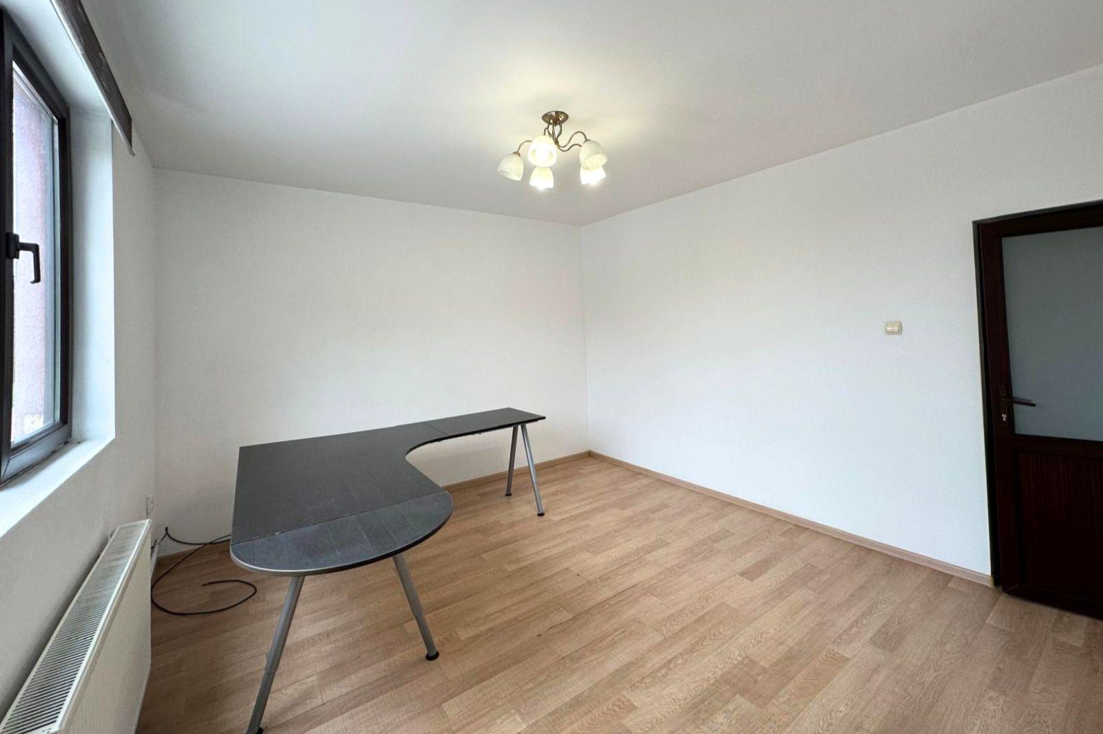 Inchiriere casă complet renovată cu 4 camere Băneasa, Sector 1 - 13