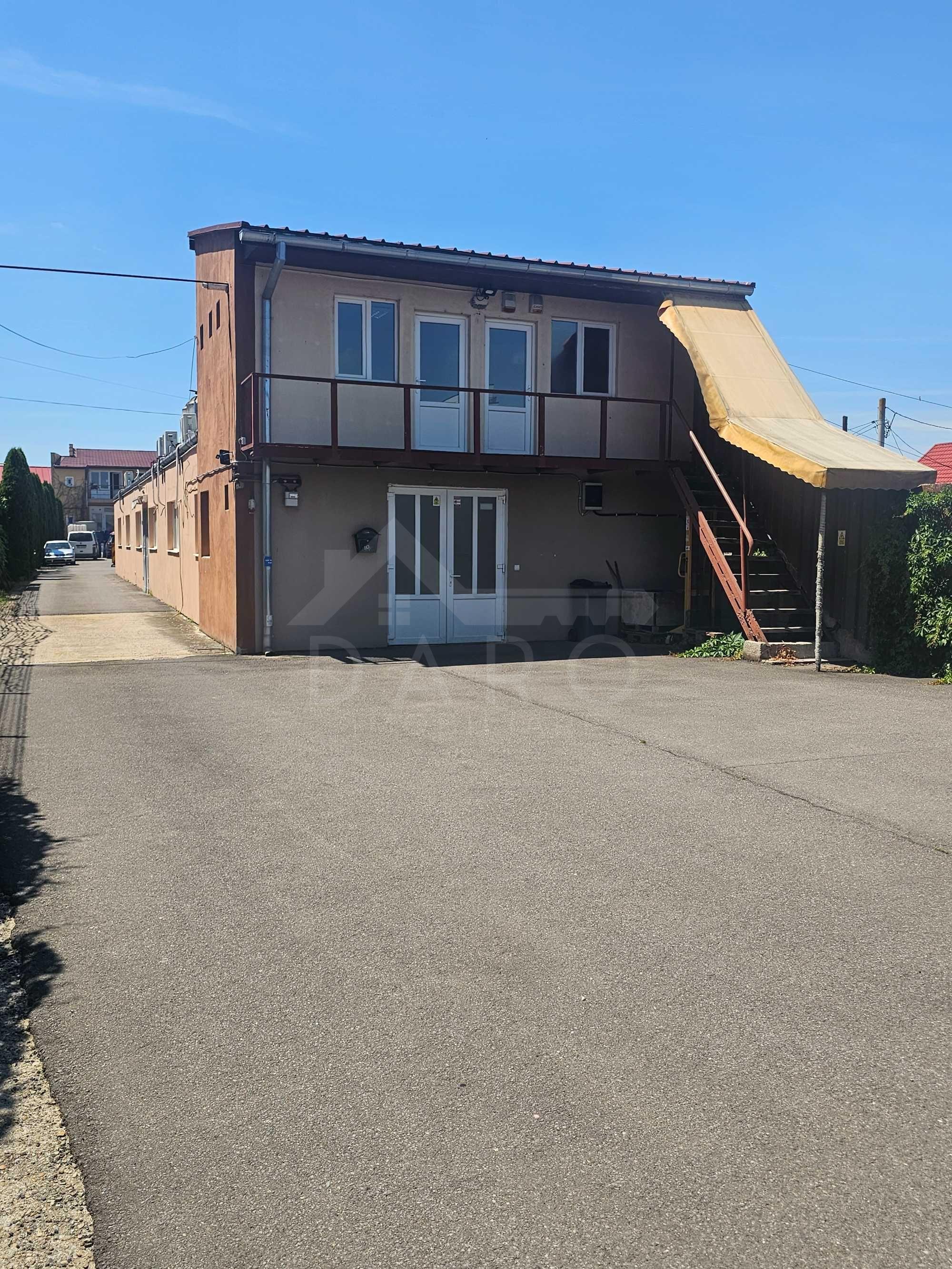 De închiriat spatiù comercial - 7