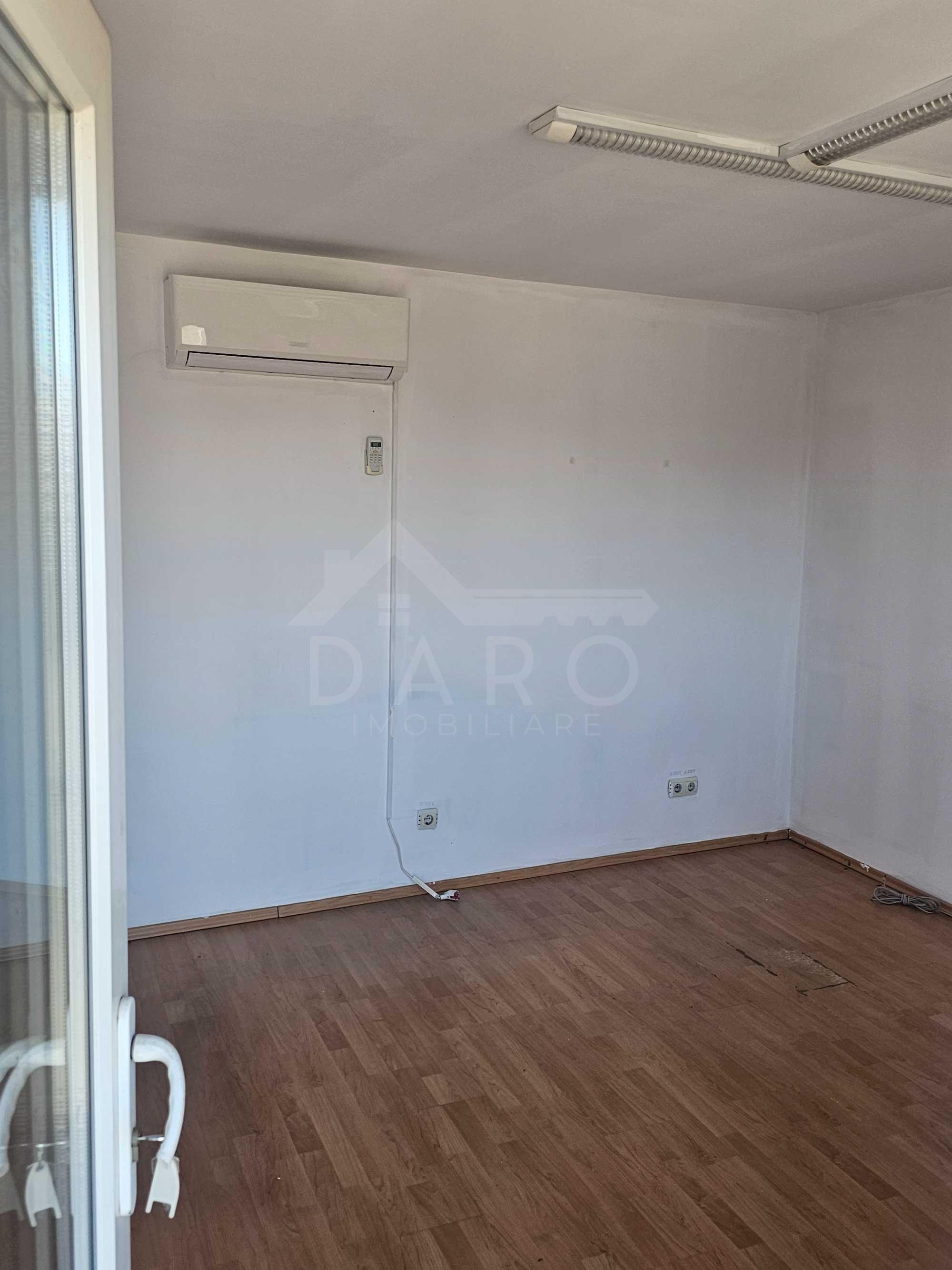 De închiriat spatiù comercial - 3