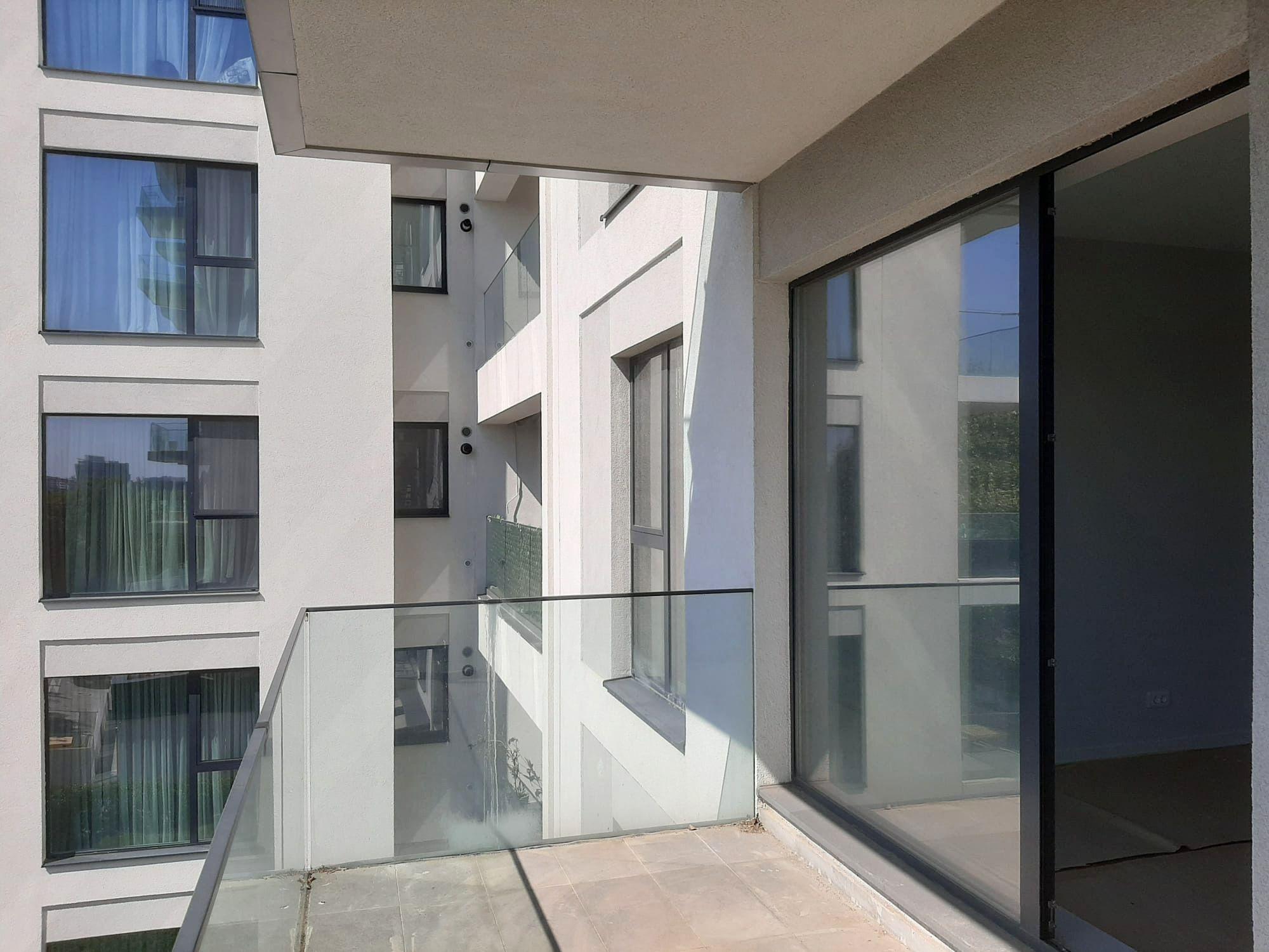 Vanzare Apartament modern cu 2 camere etaj 3 langa Petrom City - 1