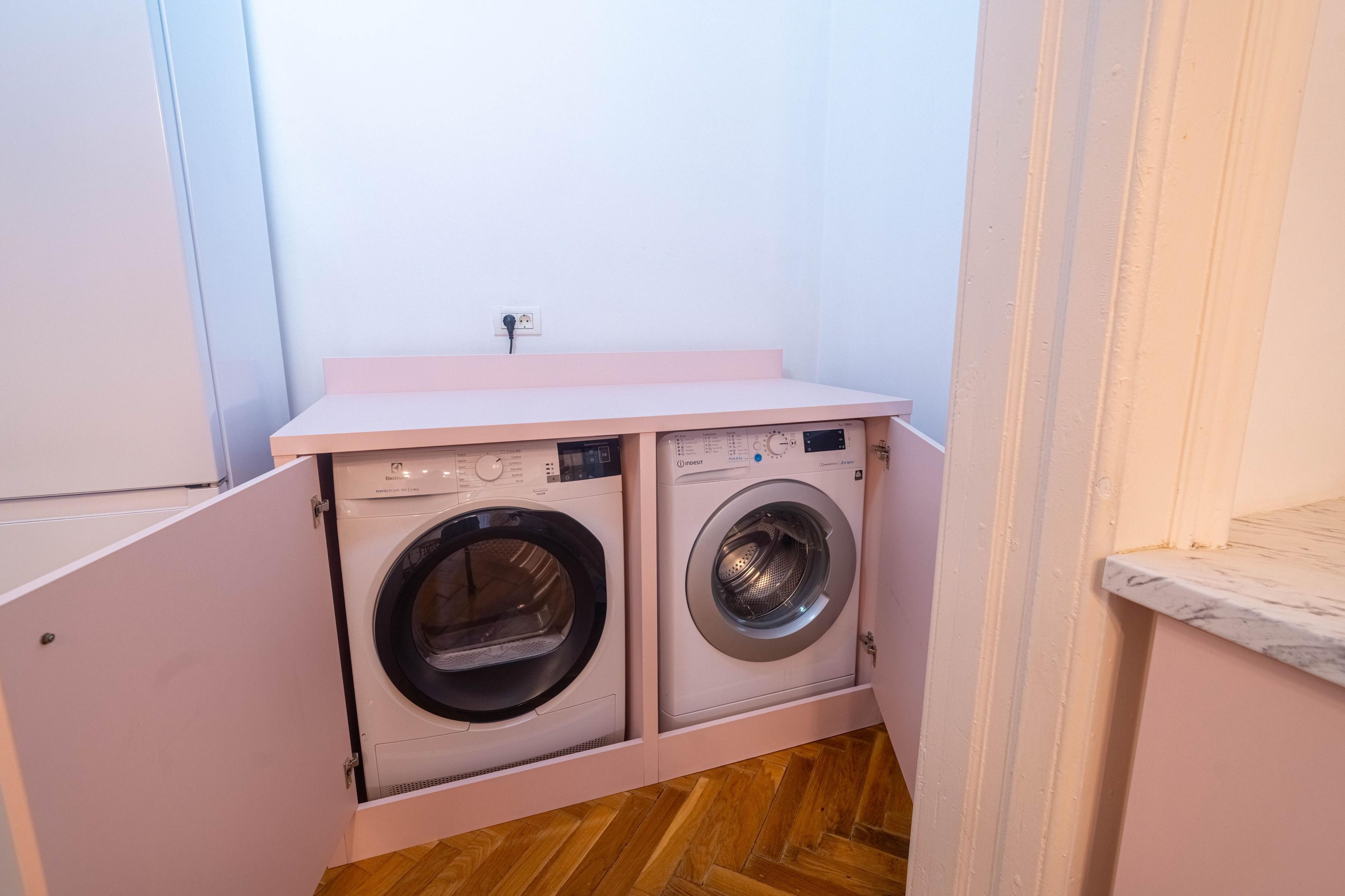Închiriere apartament ultracentral cu parcare privată | 97 mp, - 8
