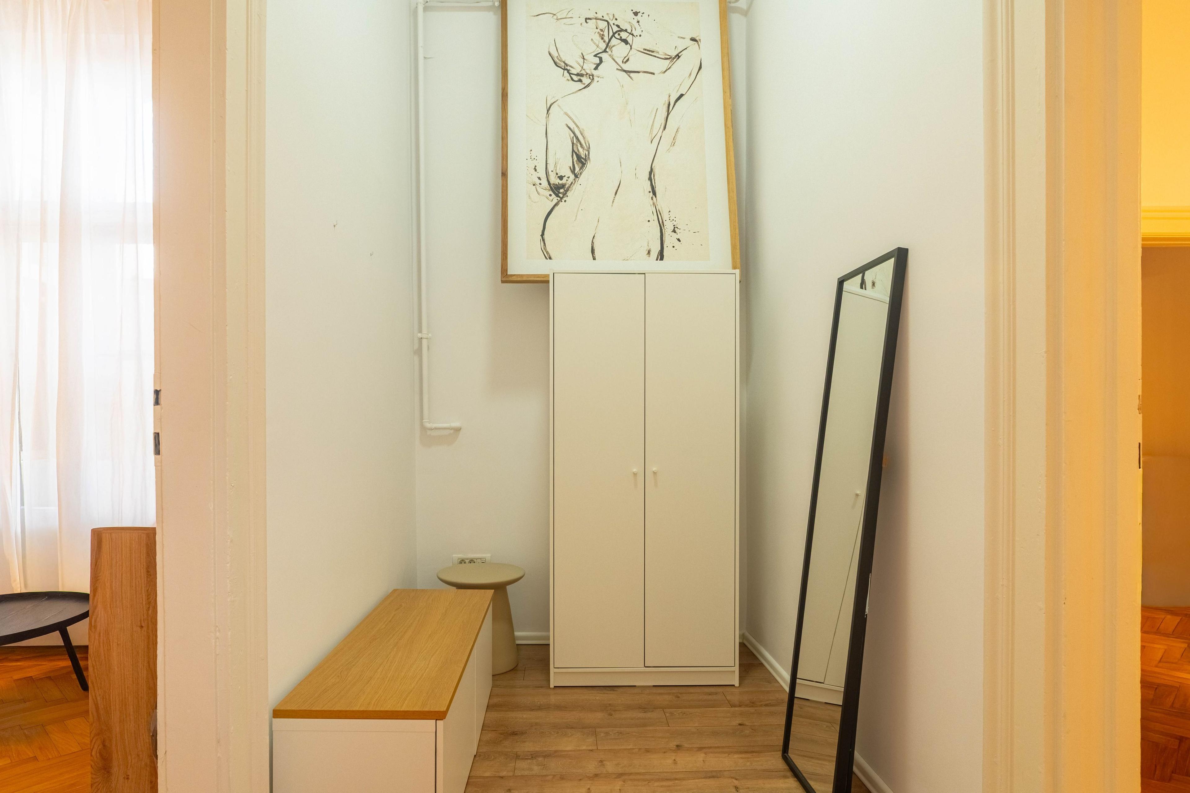 Închiriere apartament ultracentral cu parcare privată | 97 mp, - 10