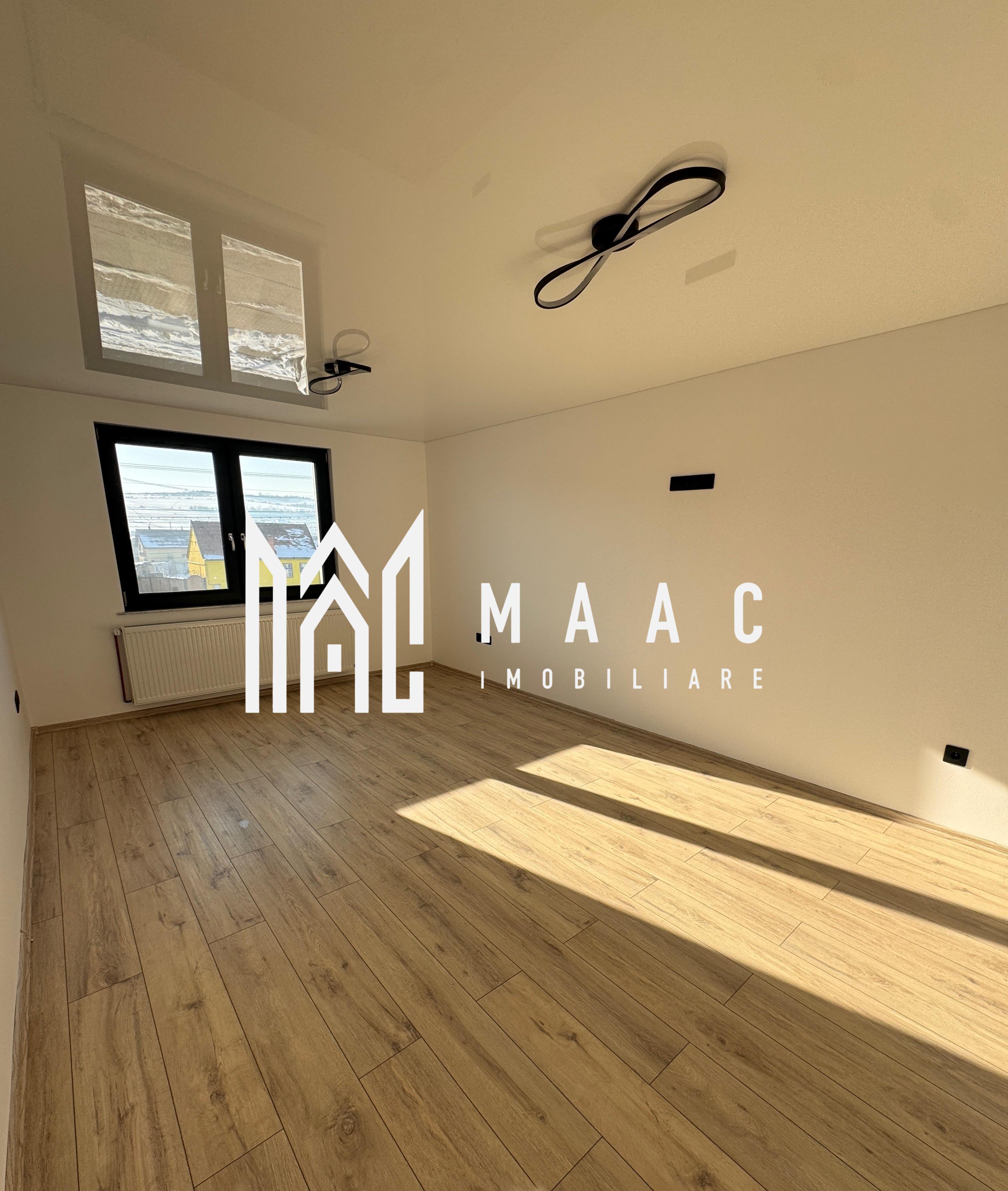 Spațiu comercial 6 camere 3 băi| Sura mare | 200mp - 3