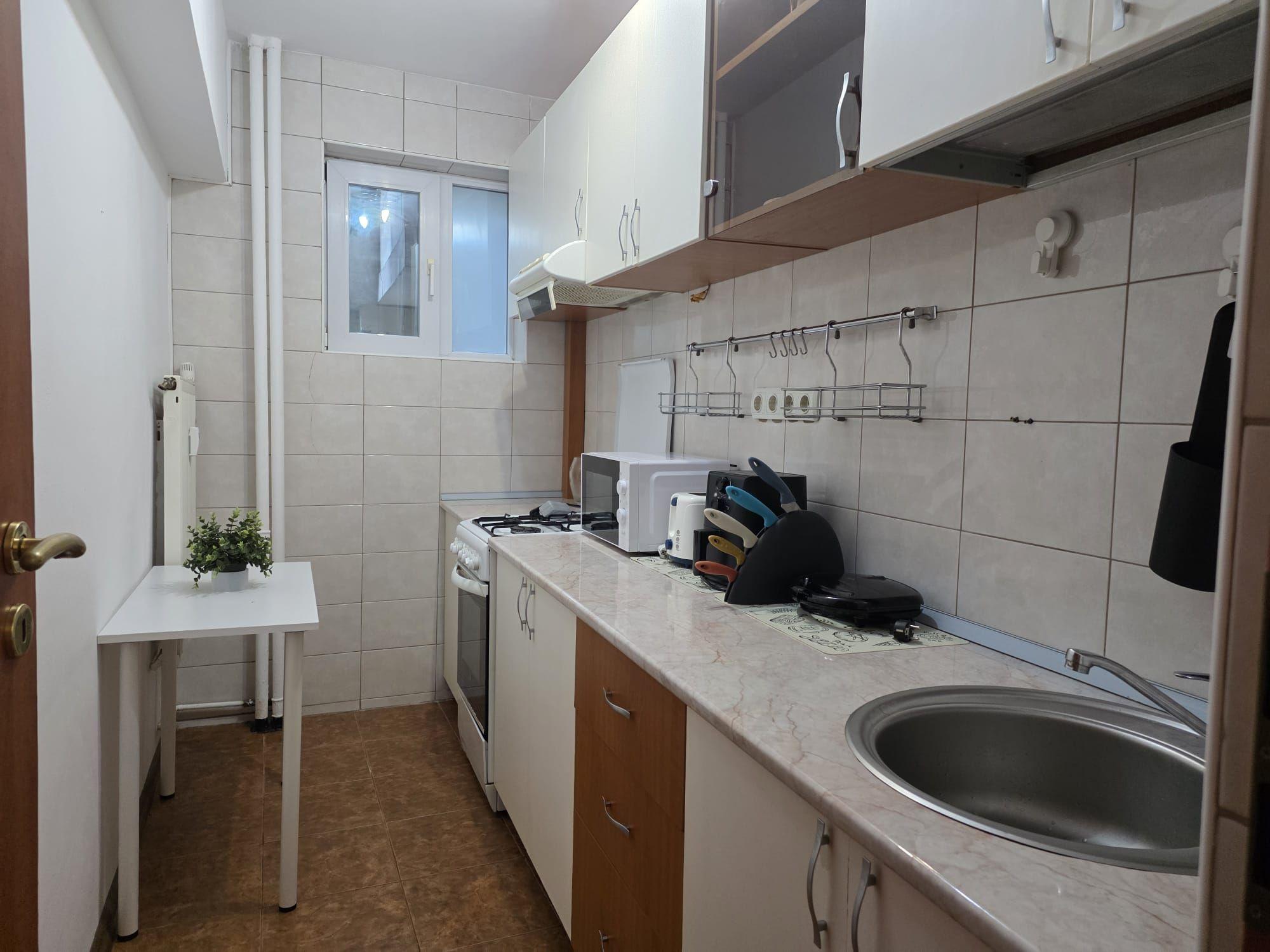 De Vanzare Garsoniera Zona Obor - 7
