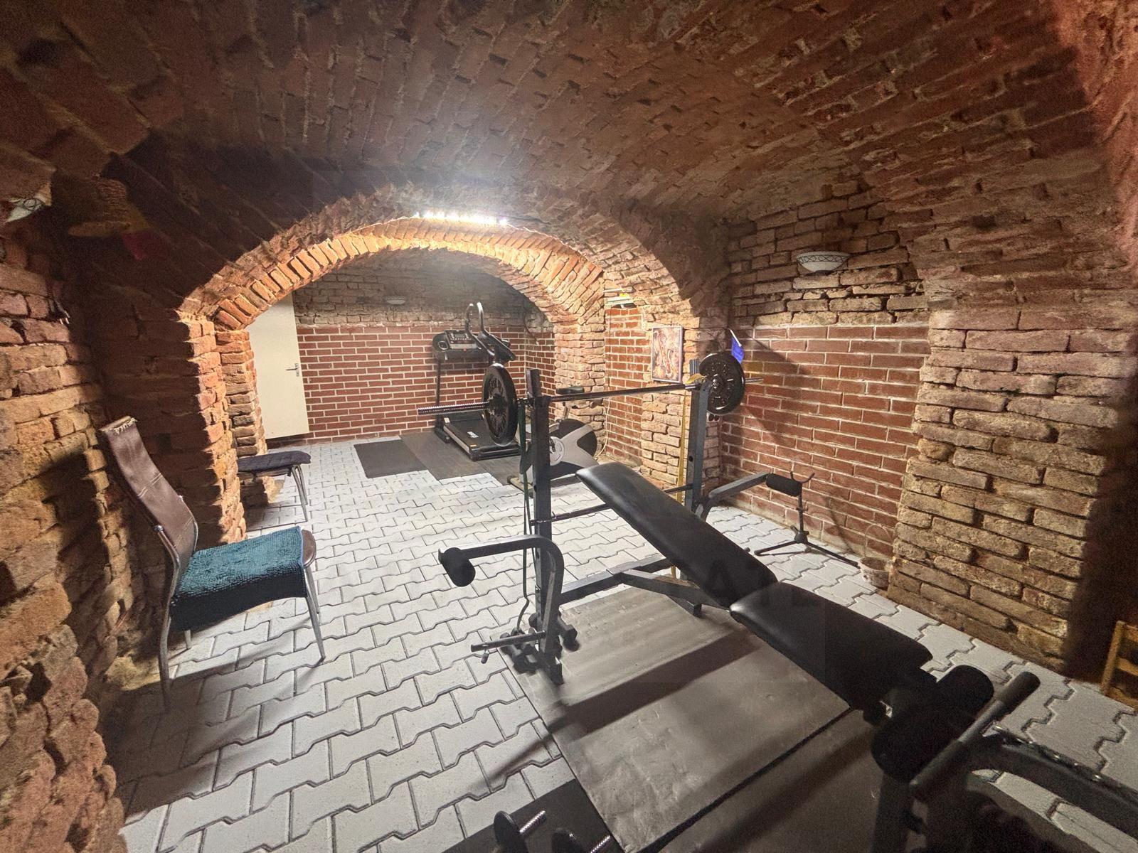 Casă renovată cu 3 camere pe un nivel în Mohu Anexă 60 mp Teren 349 mp - 27