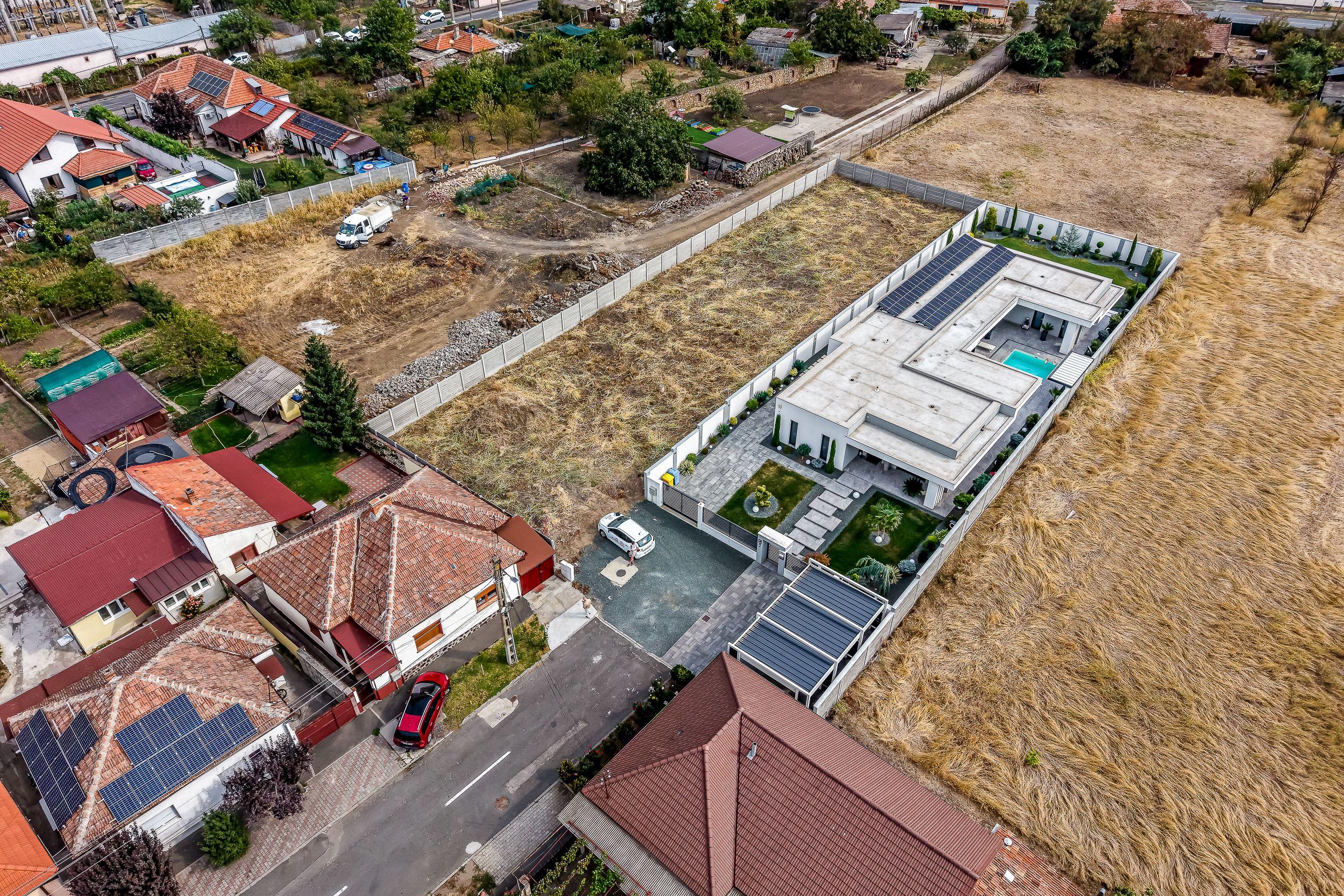 Teren Intravilan 1175 mp - Proiect casa inclus - Poltura -COMISION 0 - 4
