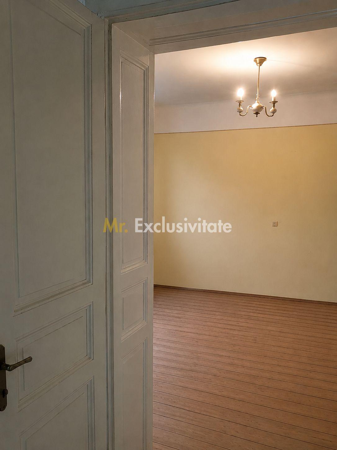 Casă de vânzare cu teren generos în Valea lui Mihai - 7