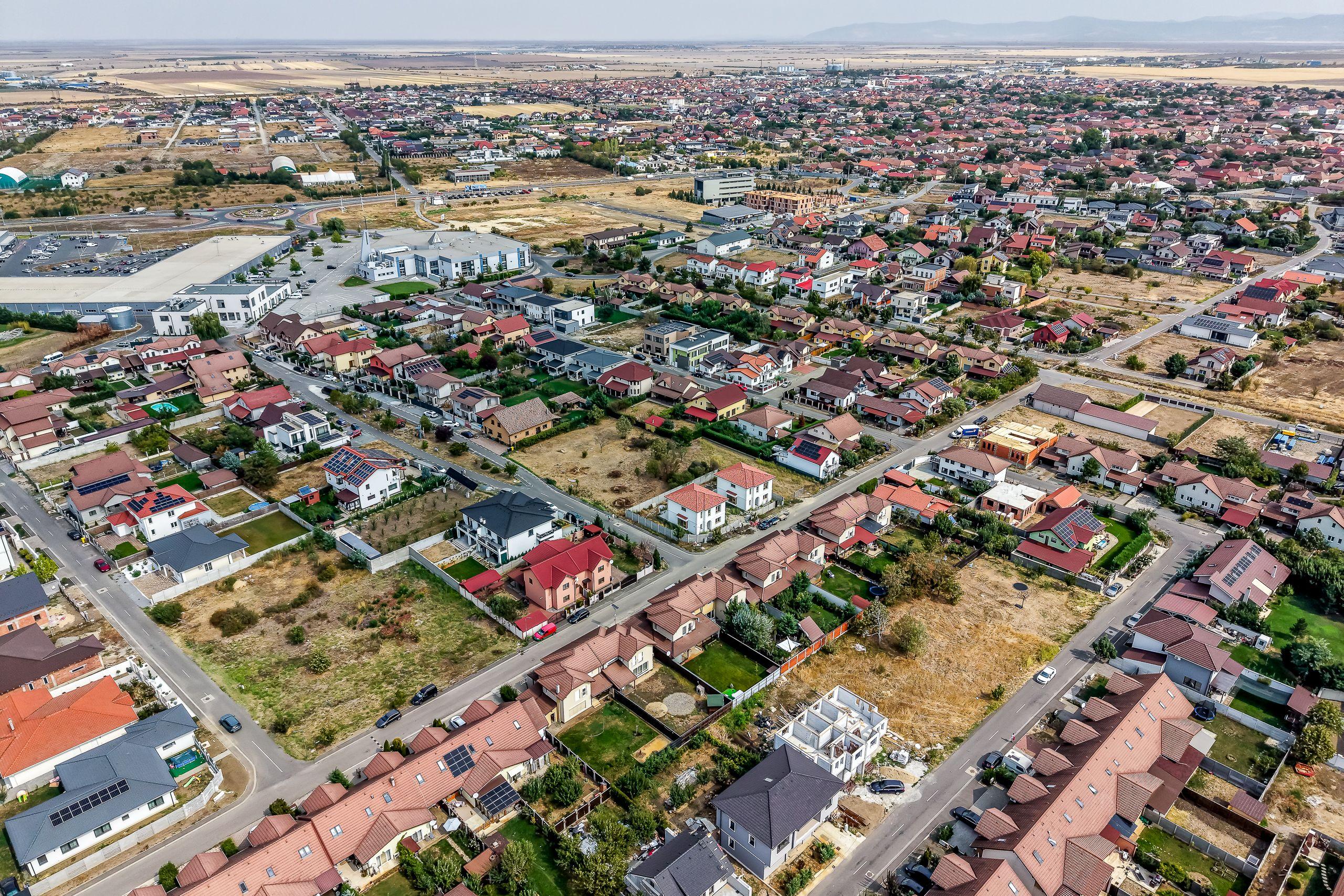 Teren de vânzare | Via Carmina | Str. Cassia - 4
