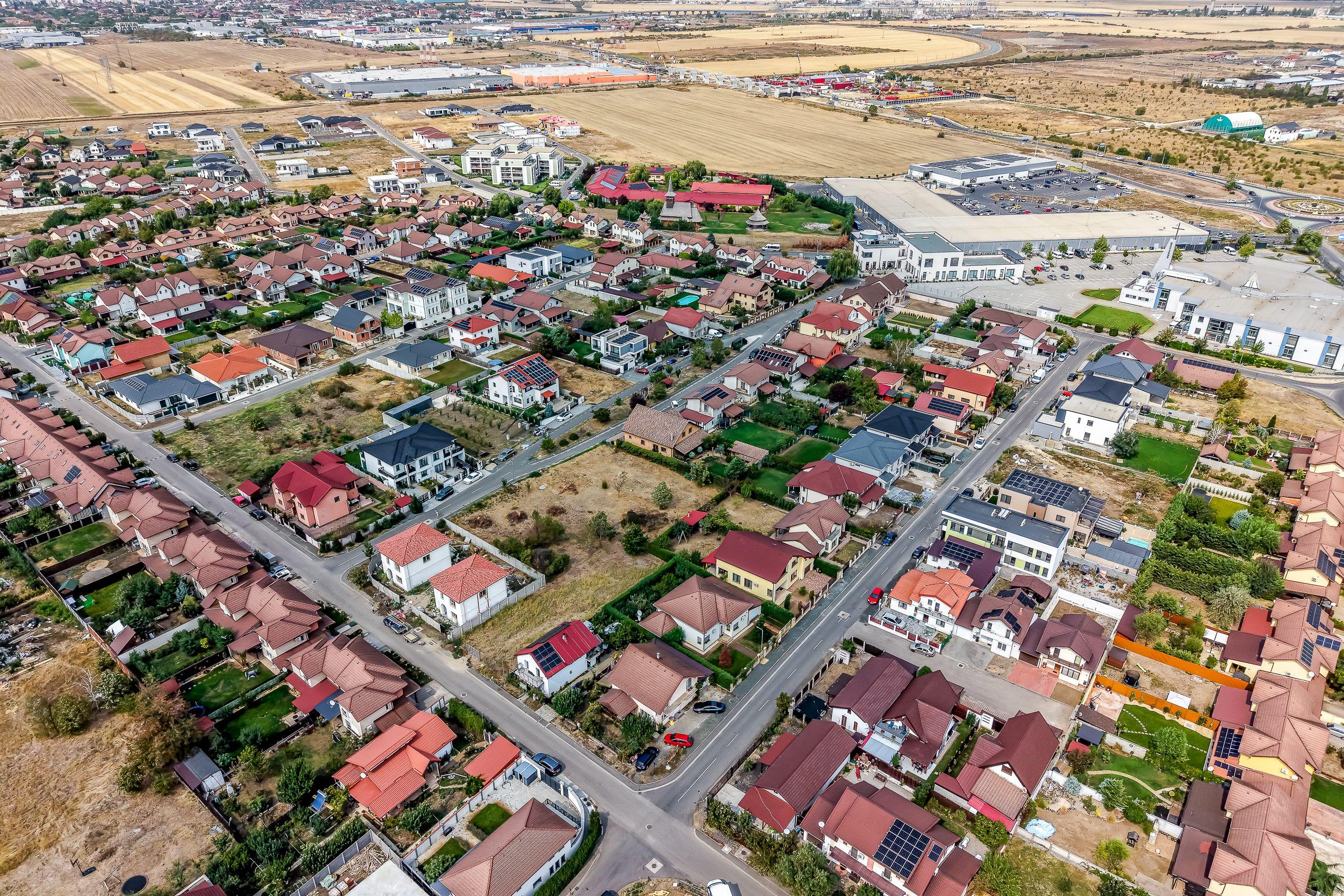 Teren de vânzare | Via Carmina | Str. Cassia - 5
