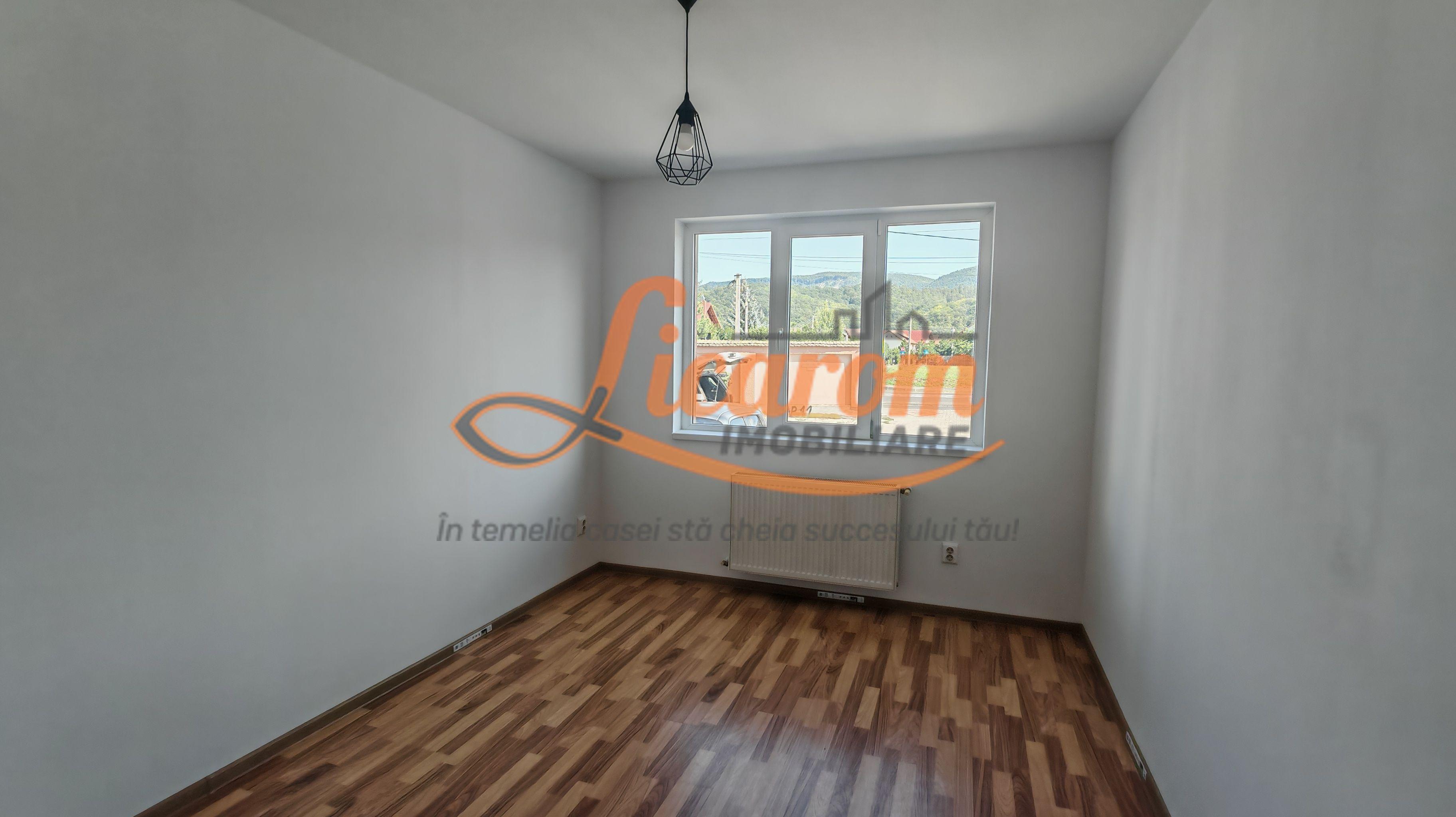 Apartament luminos 3 camere,Parter, parcare,Râșnov, Cartier Covaciu - 8