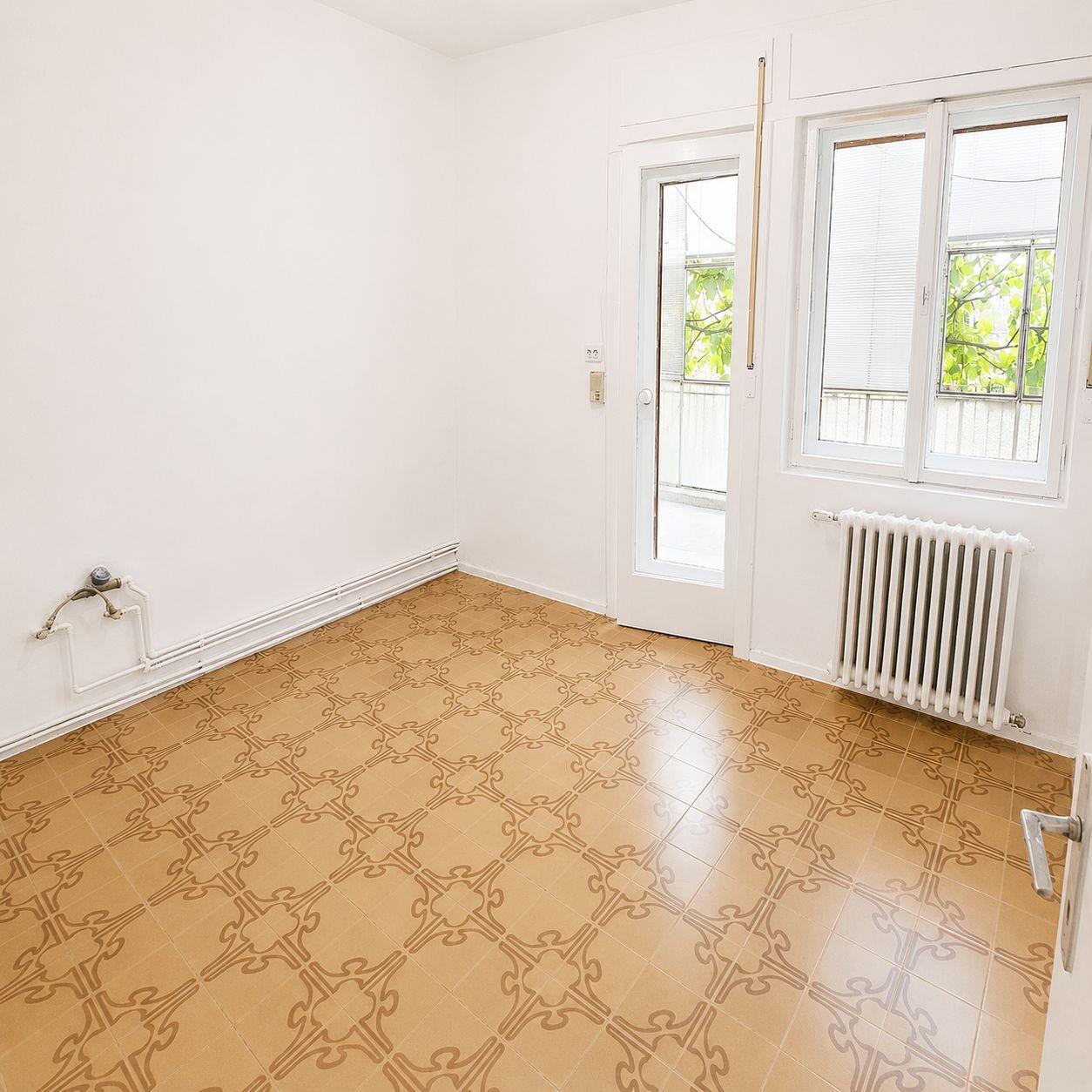 Apartament spațios cu 3 camere, 87 mp utili, 2 garaje, etaj 1 la casă - 4