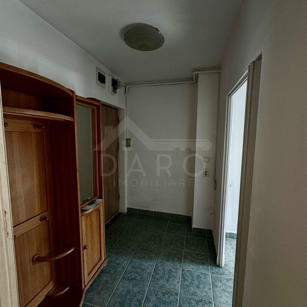 Apartamet 2 camere Aleea Mica etaj 1/3 - 1