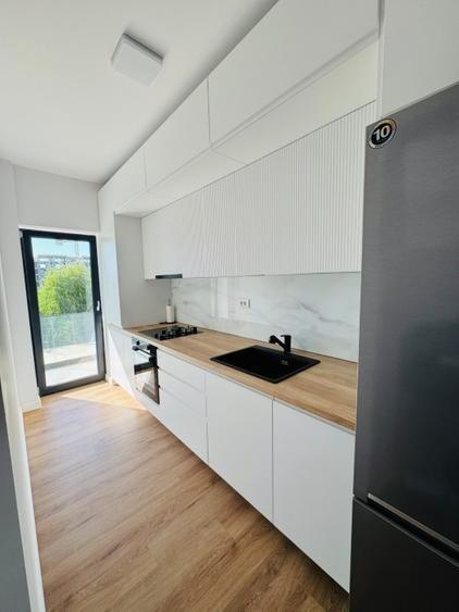 De Vanzare Apartament 3 Camere Zona Aviatiei - 2