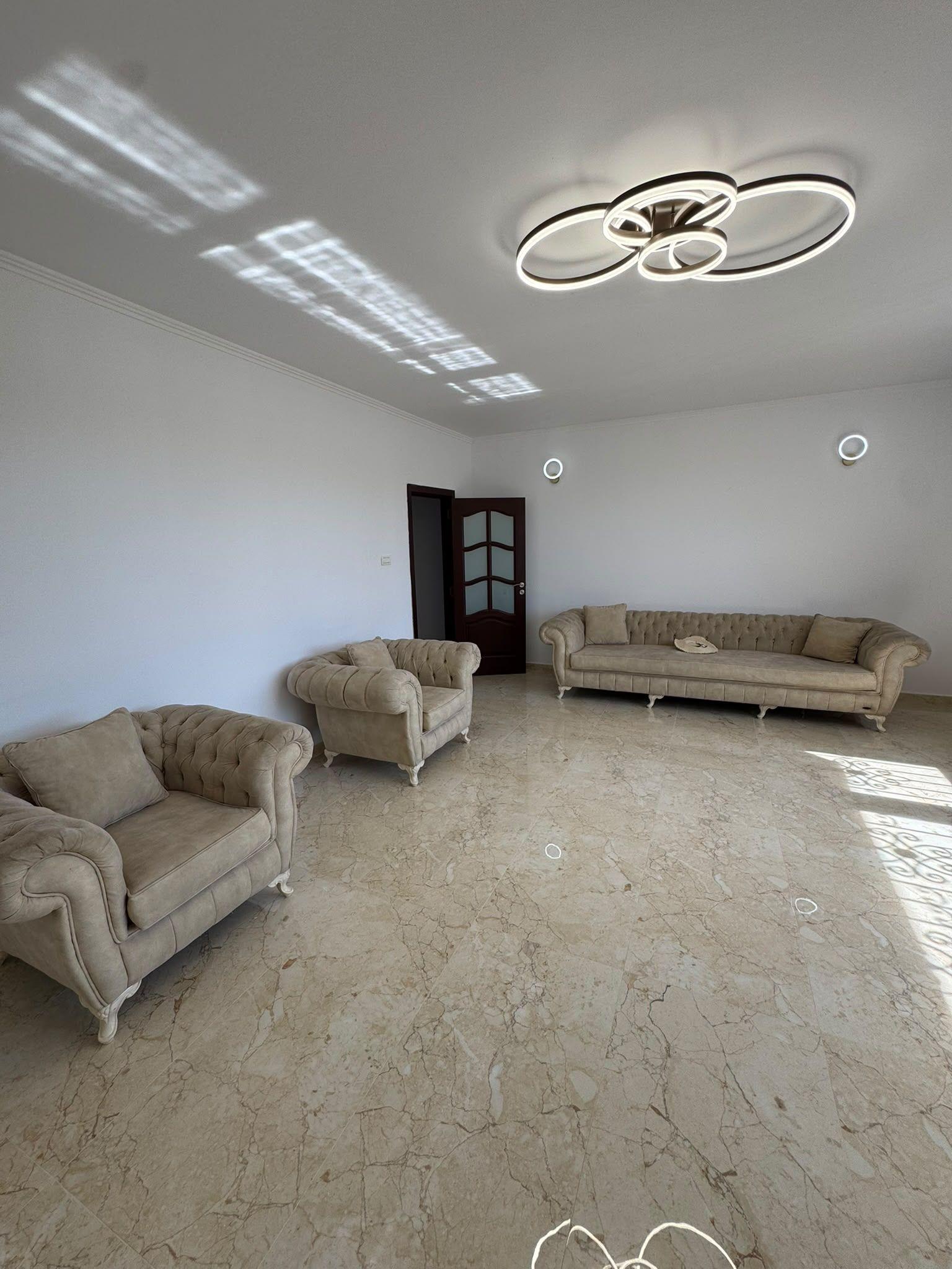Vand Apartament 3 Camere Zona Fundeni - 2