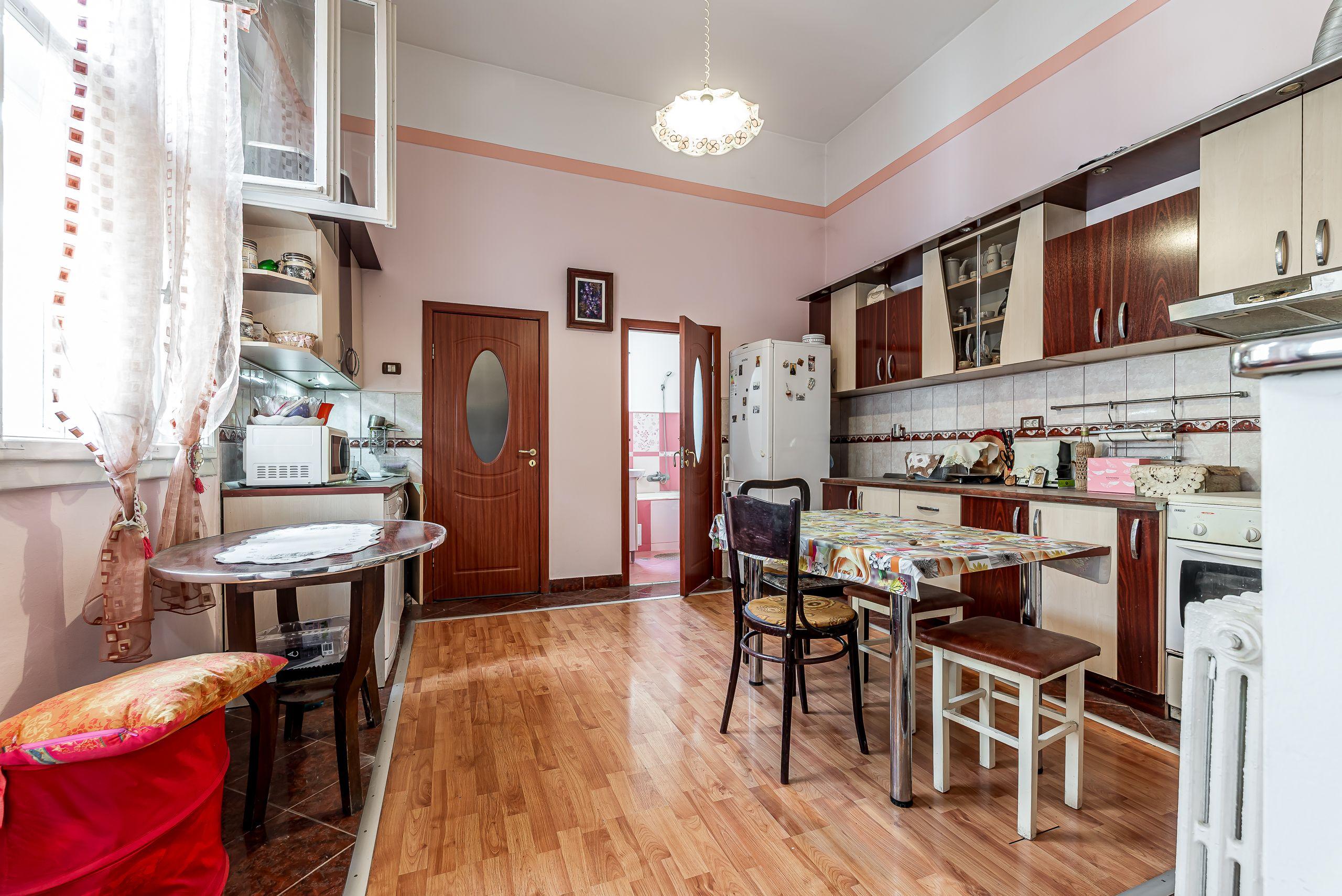 Apartament 3 camere, etaj 1, ultracentral (clădire cu 4 apartamente) - 5