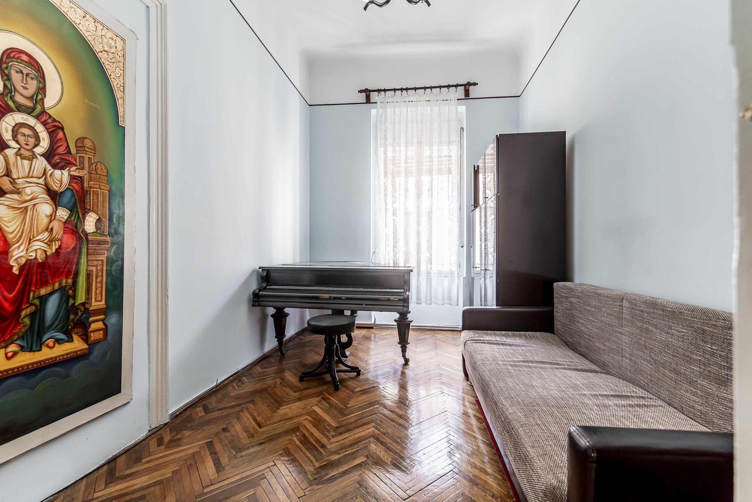 Apartament 3 camere, etaj 1, ultracentral (clădire cu 4 apartamente) - 3