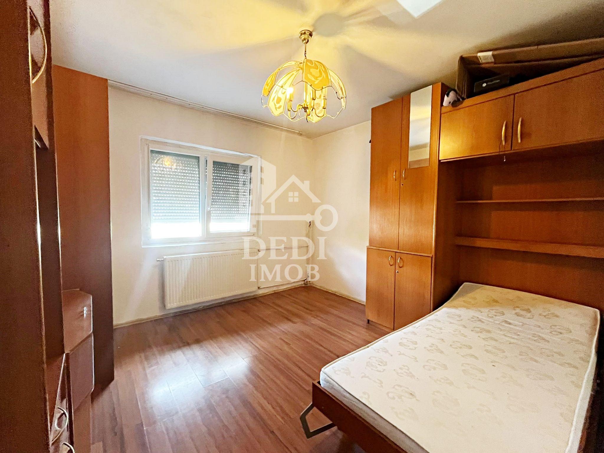 Apartament 2 camere de vanzare in zona Decebal, Oradea - 3