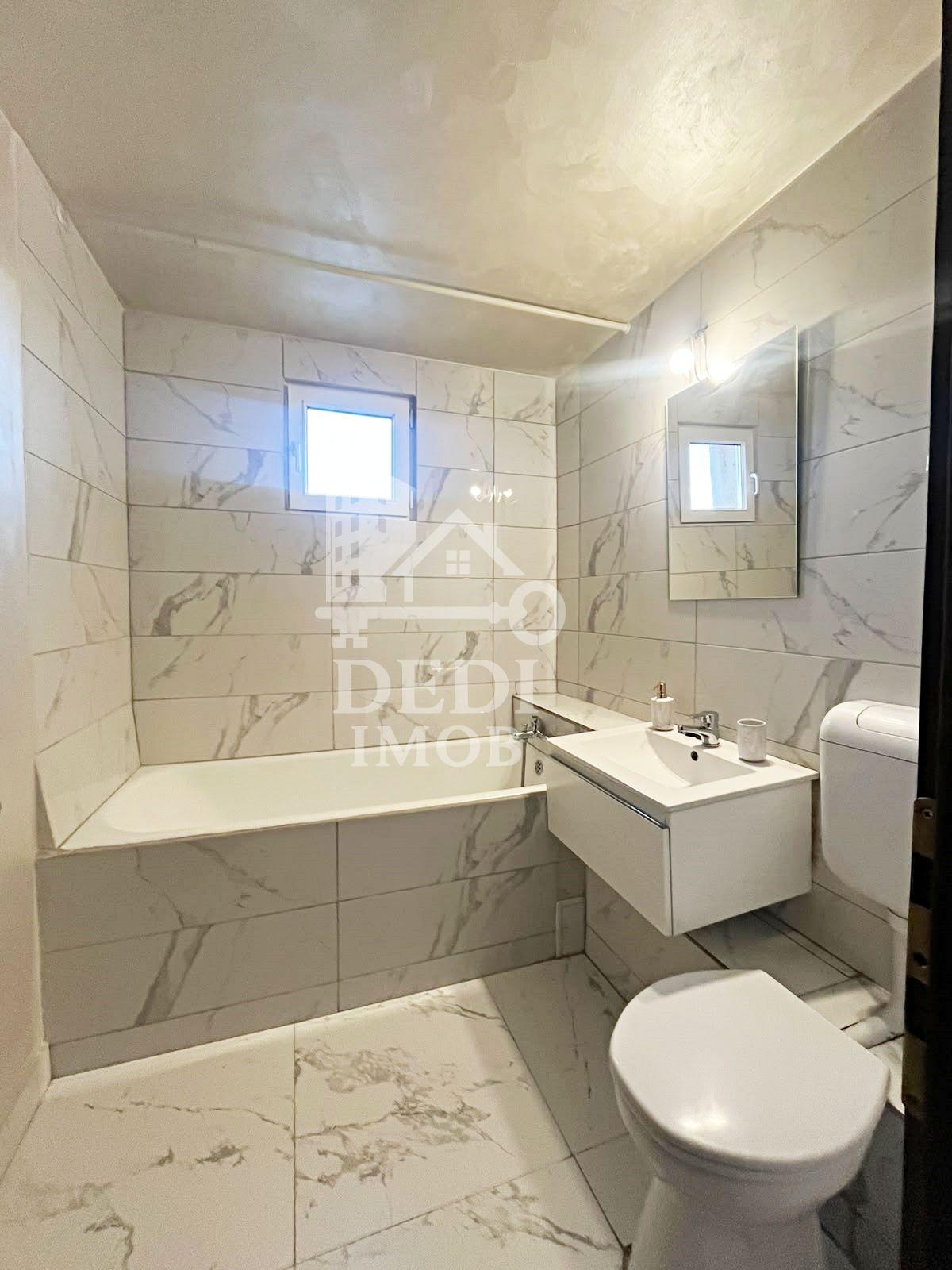 Apartament 3 camere de vanzare in zona Rogerius, Oradea - 10