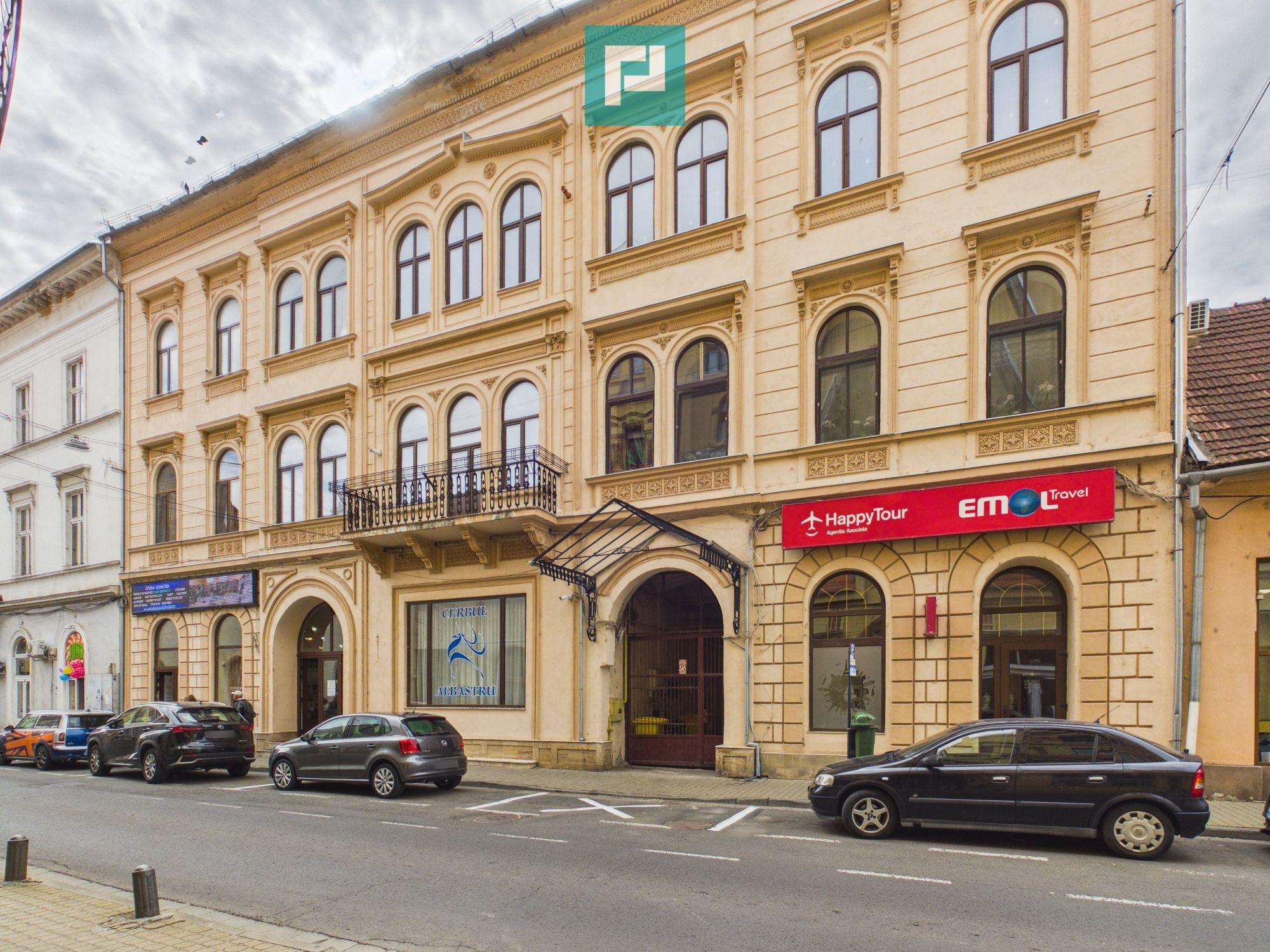 Apartament cu 4 camere – Zona Centrală