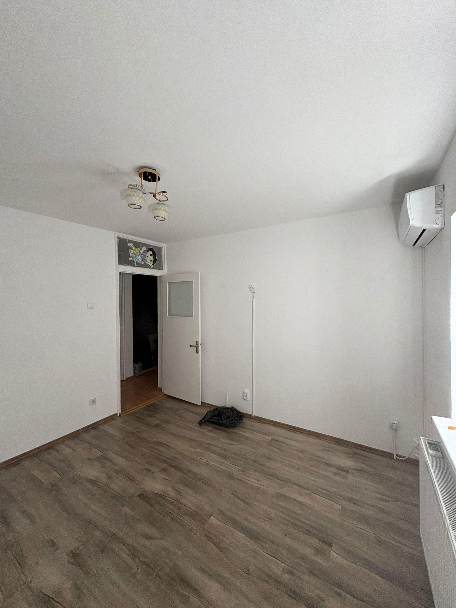 De inchiriat apartament cu 2 camere nemobilat, I. C. Frimu, etaj 3, 300 Eur - 6