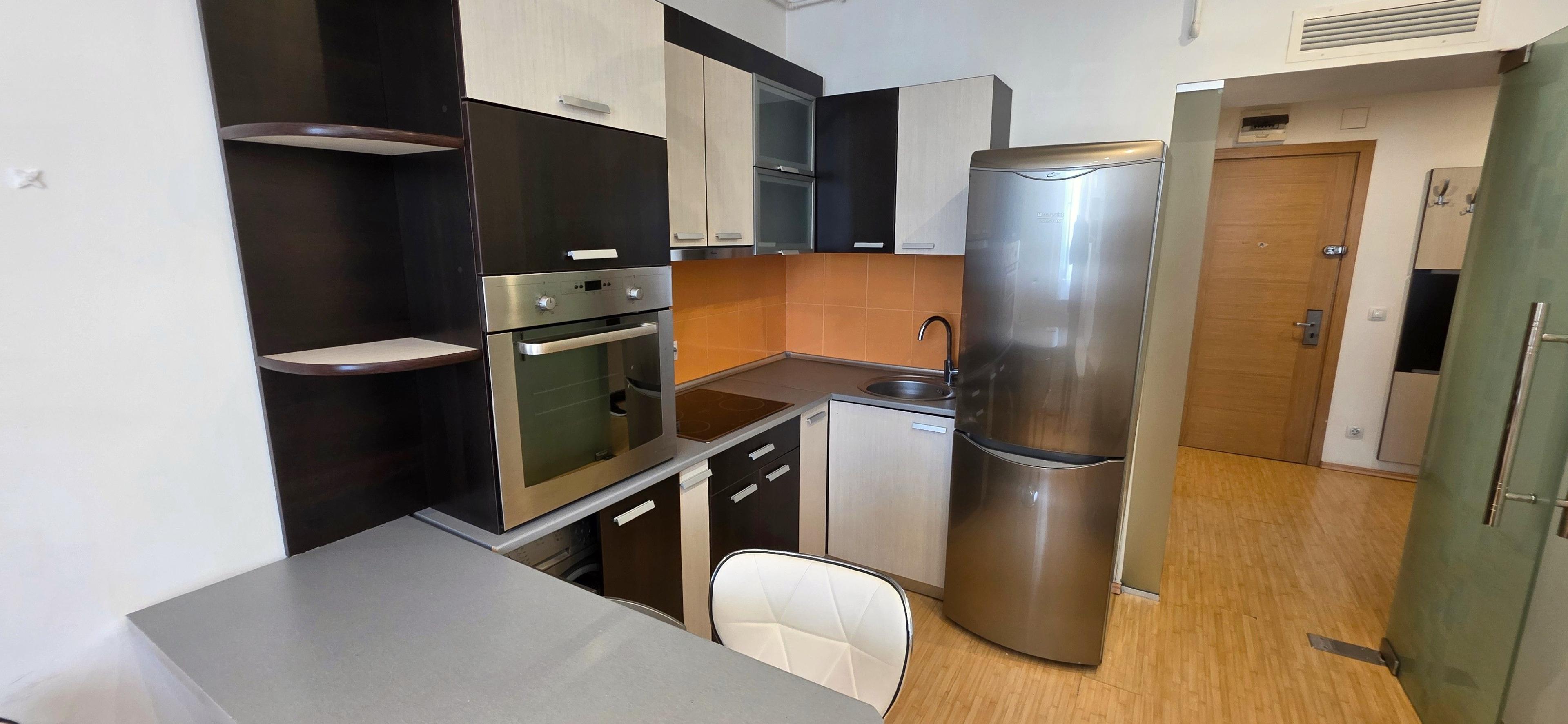 Apartament 2 camere de închiriat – Vitan Rin Grand Hotel 38 mp - 3