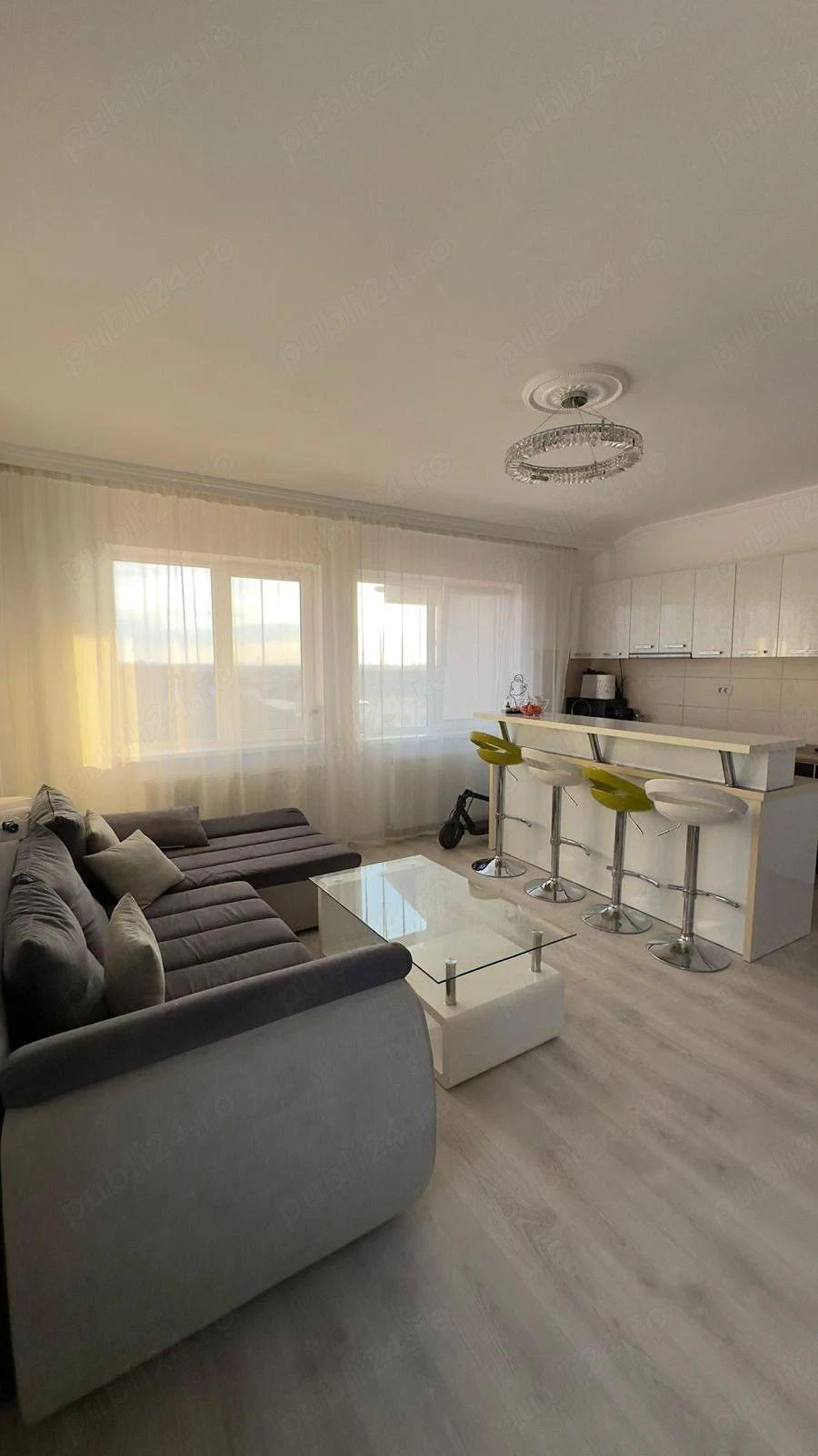 Apartament 3 camere -Girocului - 400 Eur - 1