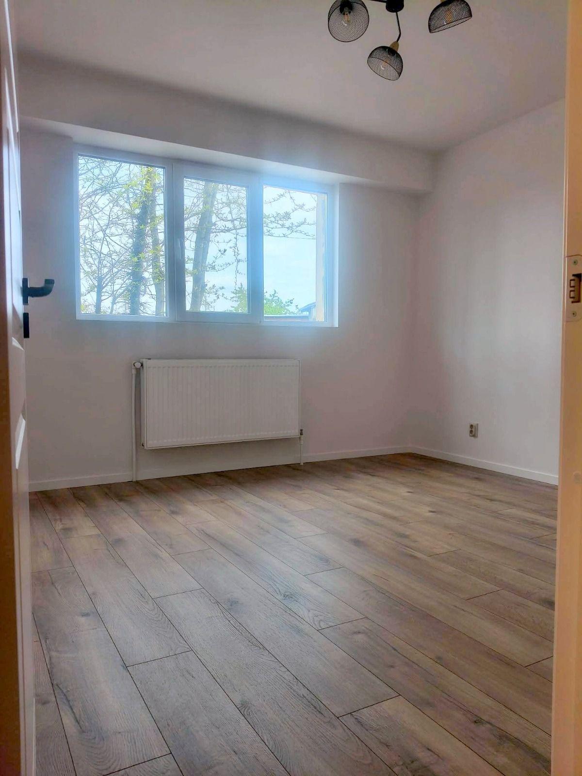 De vanzare apartament cu 2 camere, port, parter, 75.000 euro - 3