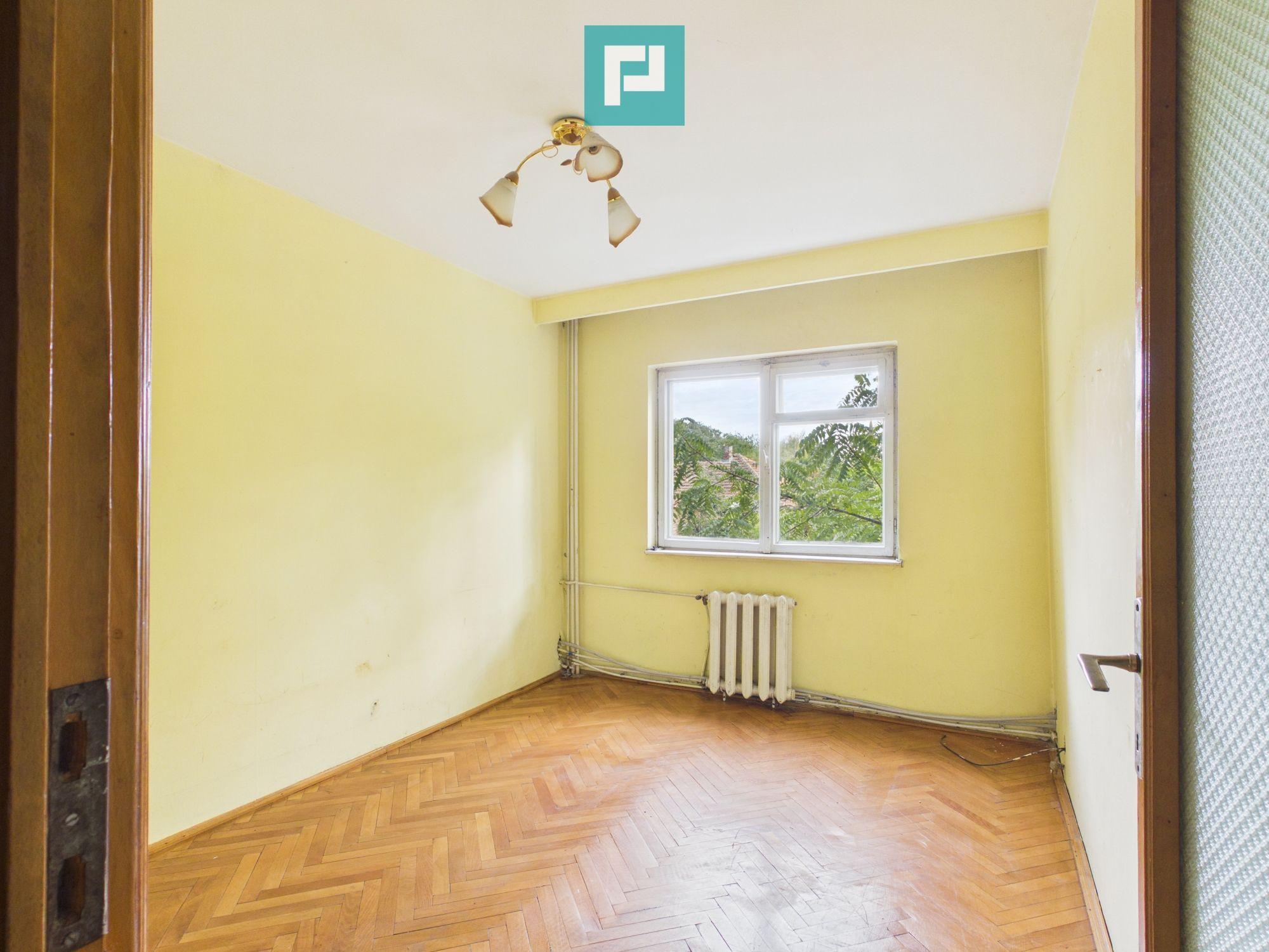 Apartament 3 camere decomandat Piața Catedralei - 8