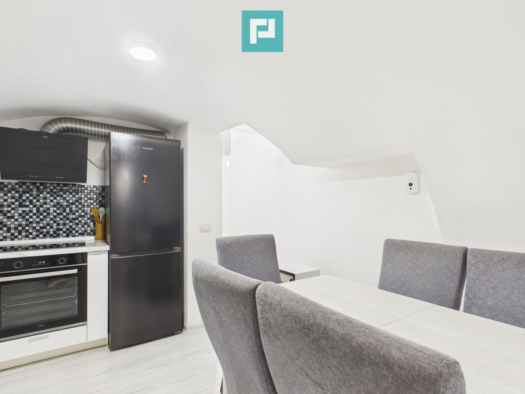 Apartament spațios cu 3 camere, zona centrală - 5