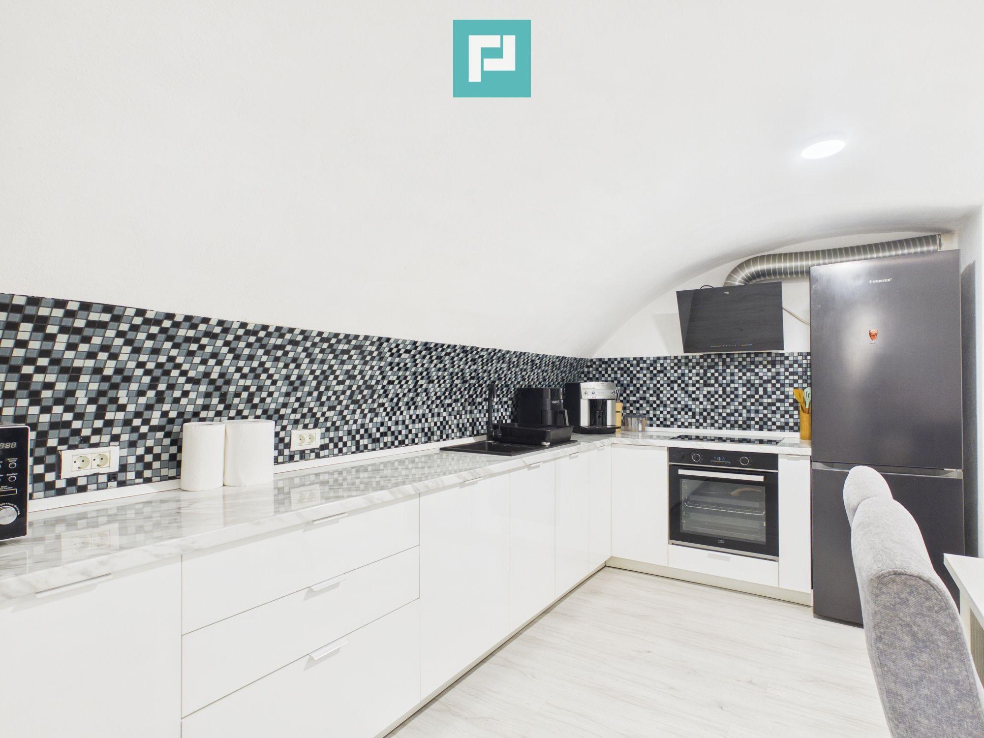 Apartament spațios cu 3 camere, zona centrală - 14