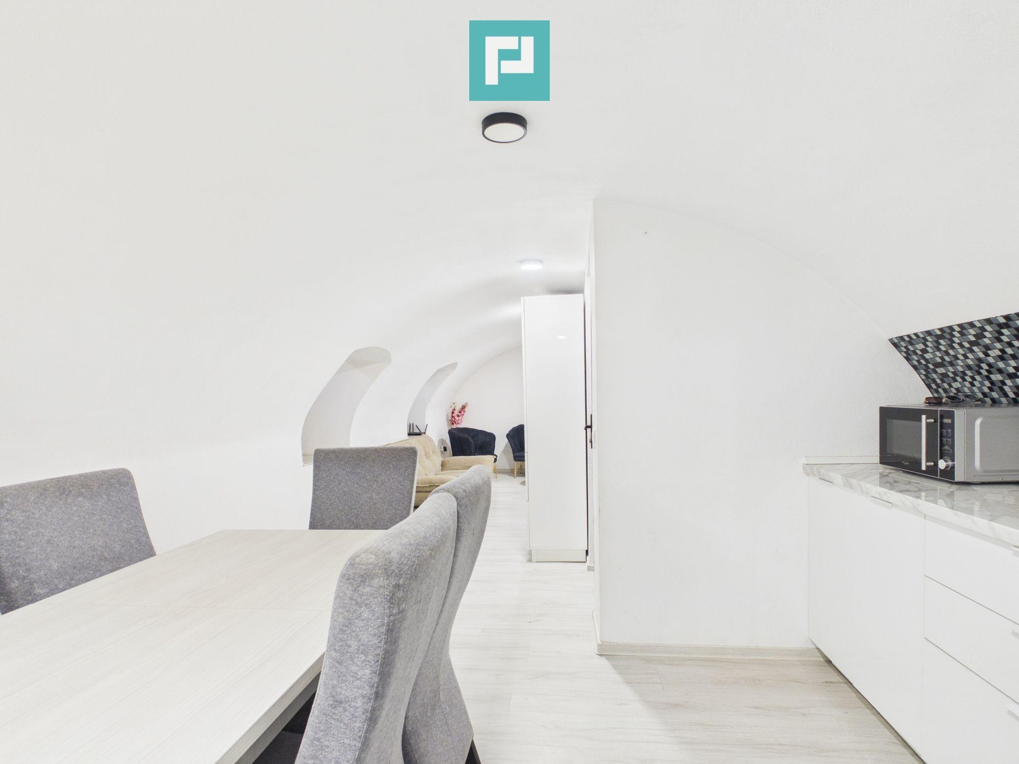 Apartament spațios cu 3 camere, zona centrală - 4