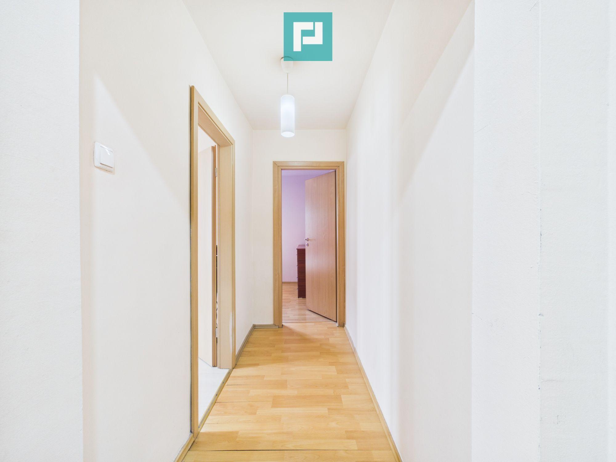 Apartament cu 3 camere în zona Spitalul Județean - 11