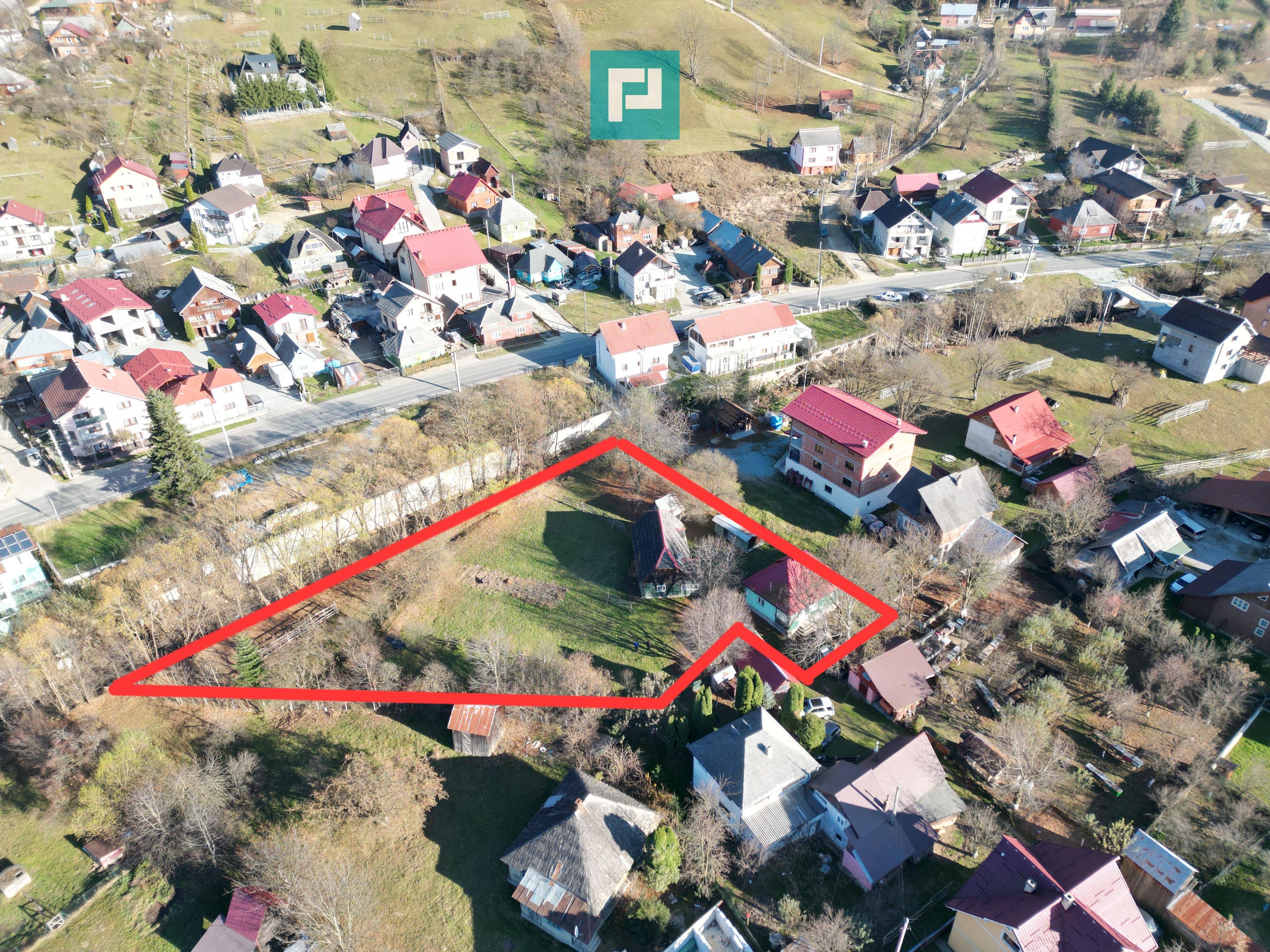 Casă de lemn, cu teren în Borșa - 3