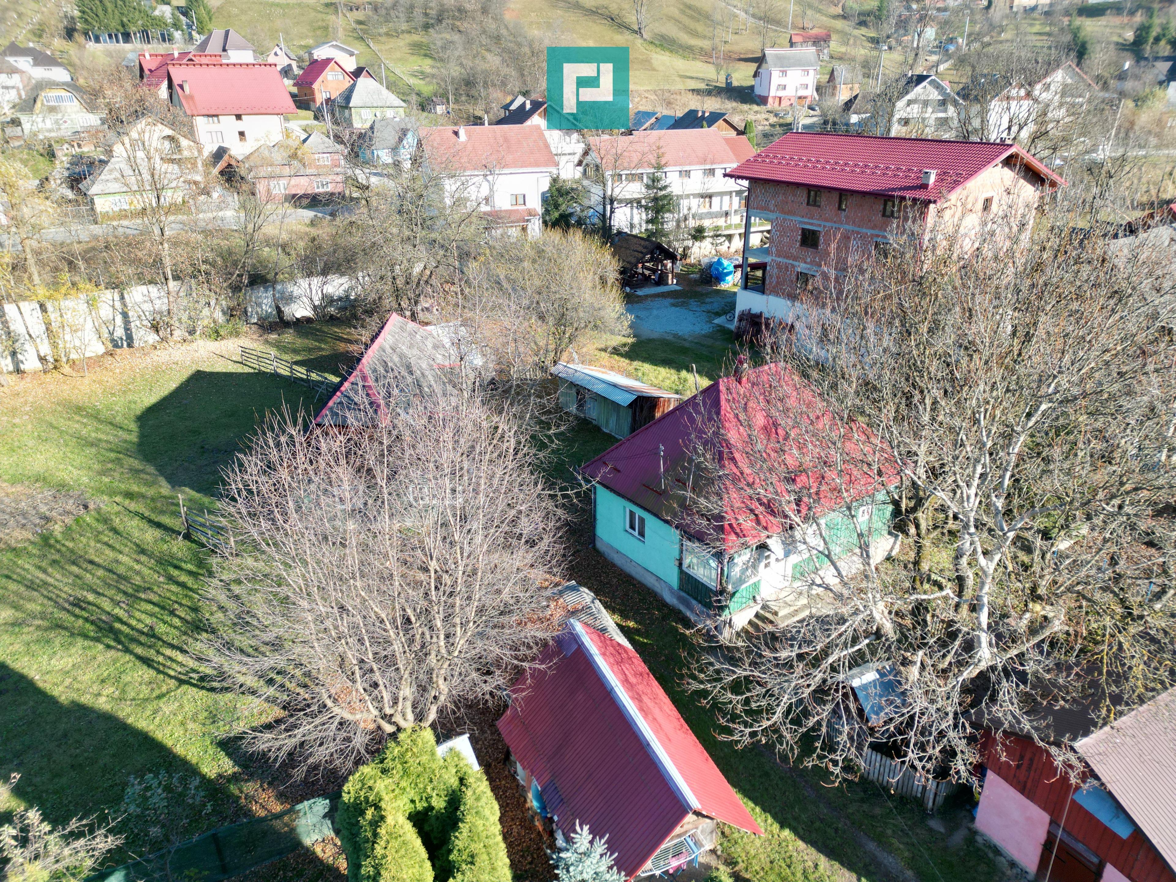Casă de lemn, cu teren în Borșa - 19