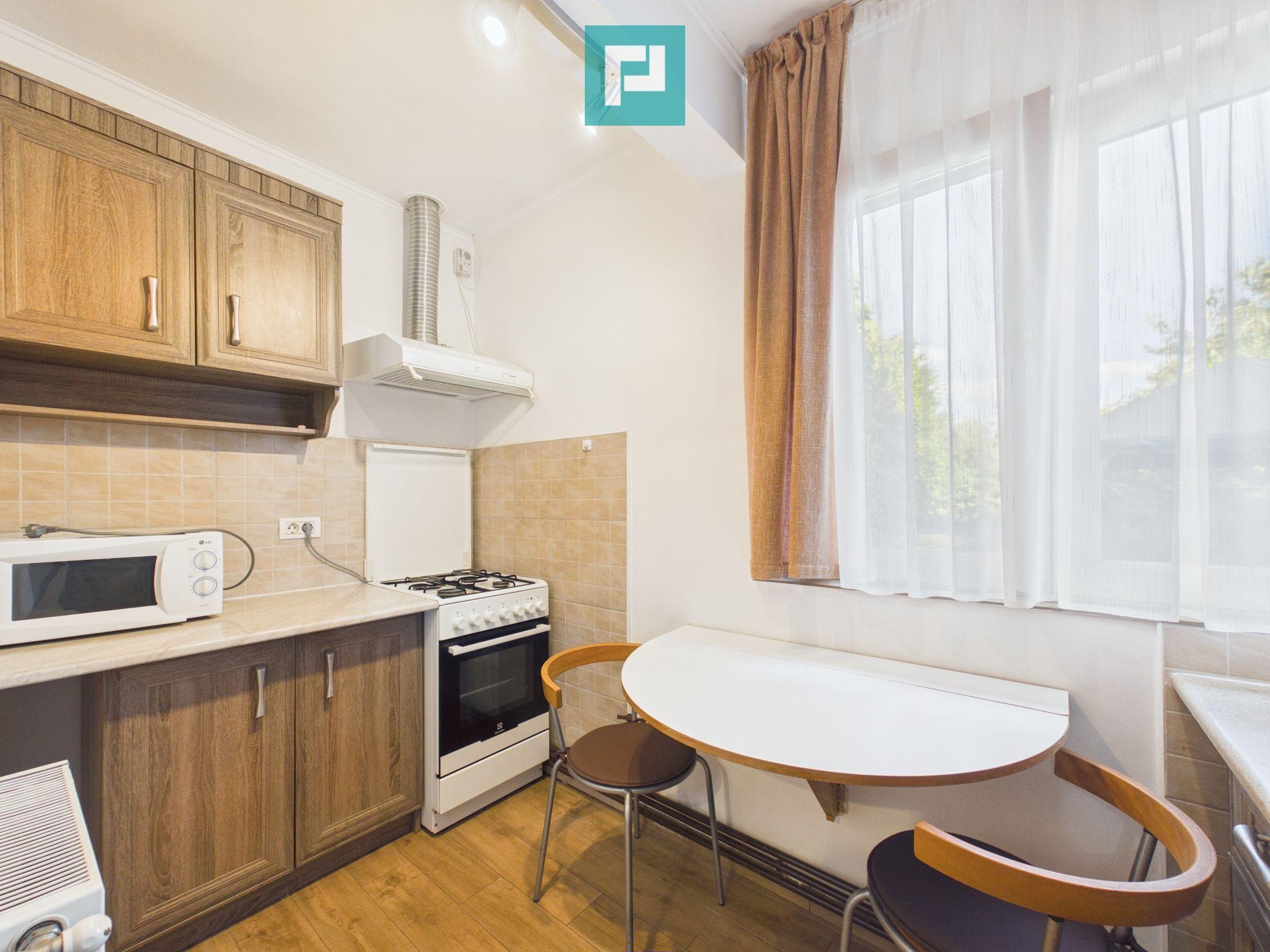 Casă cu 2 apartamente în Grădiște - 9