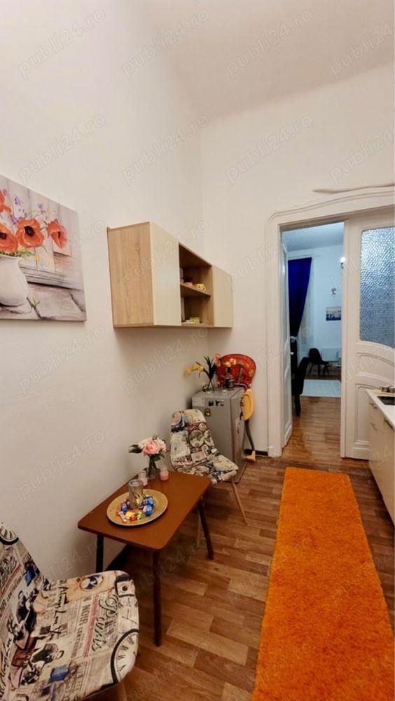 APARTAMENT ULTRACENTRAL IN PIAȚA VICTORIEI - 420 eur - 4